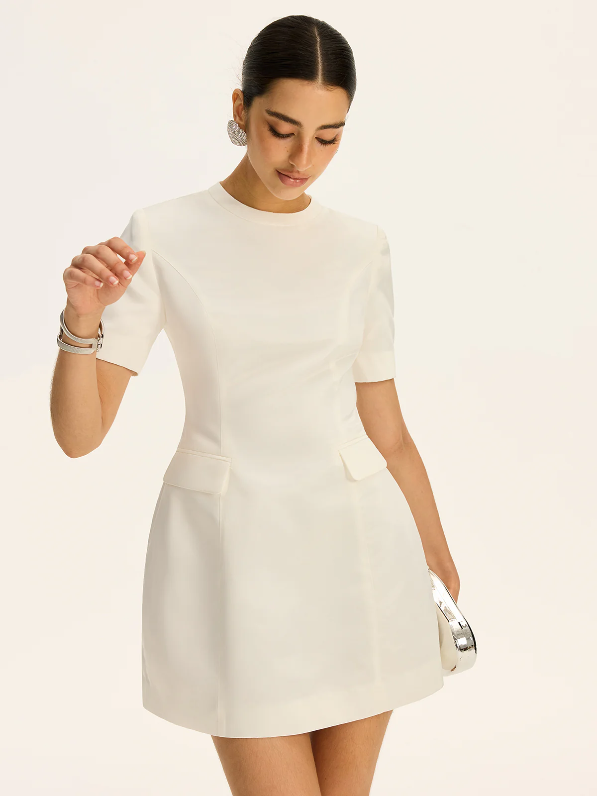 Short-Sleeved  Waist-Cinching Mini Dress with Decor Pockets - Image 3