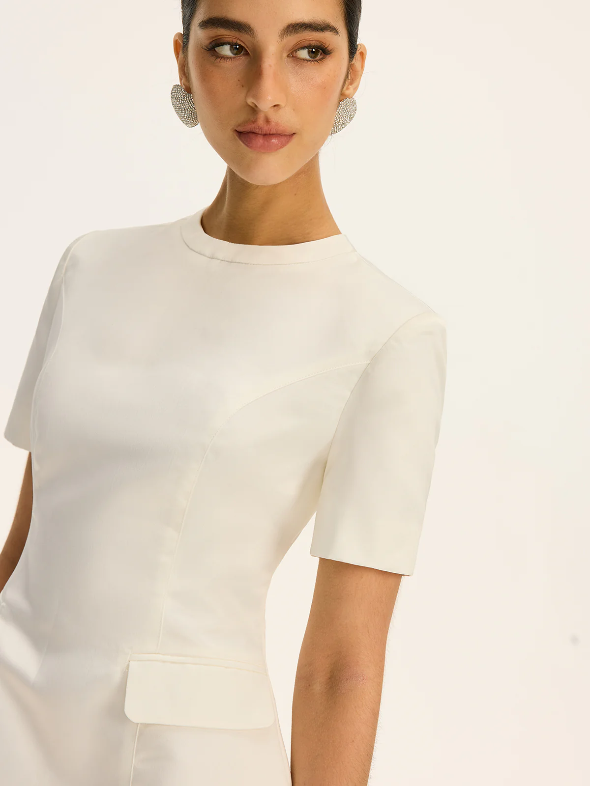Short-Sleeved  Waist-Cinching Mini Dress with Decor Pockets - Image 4