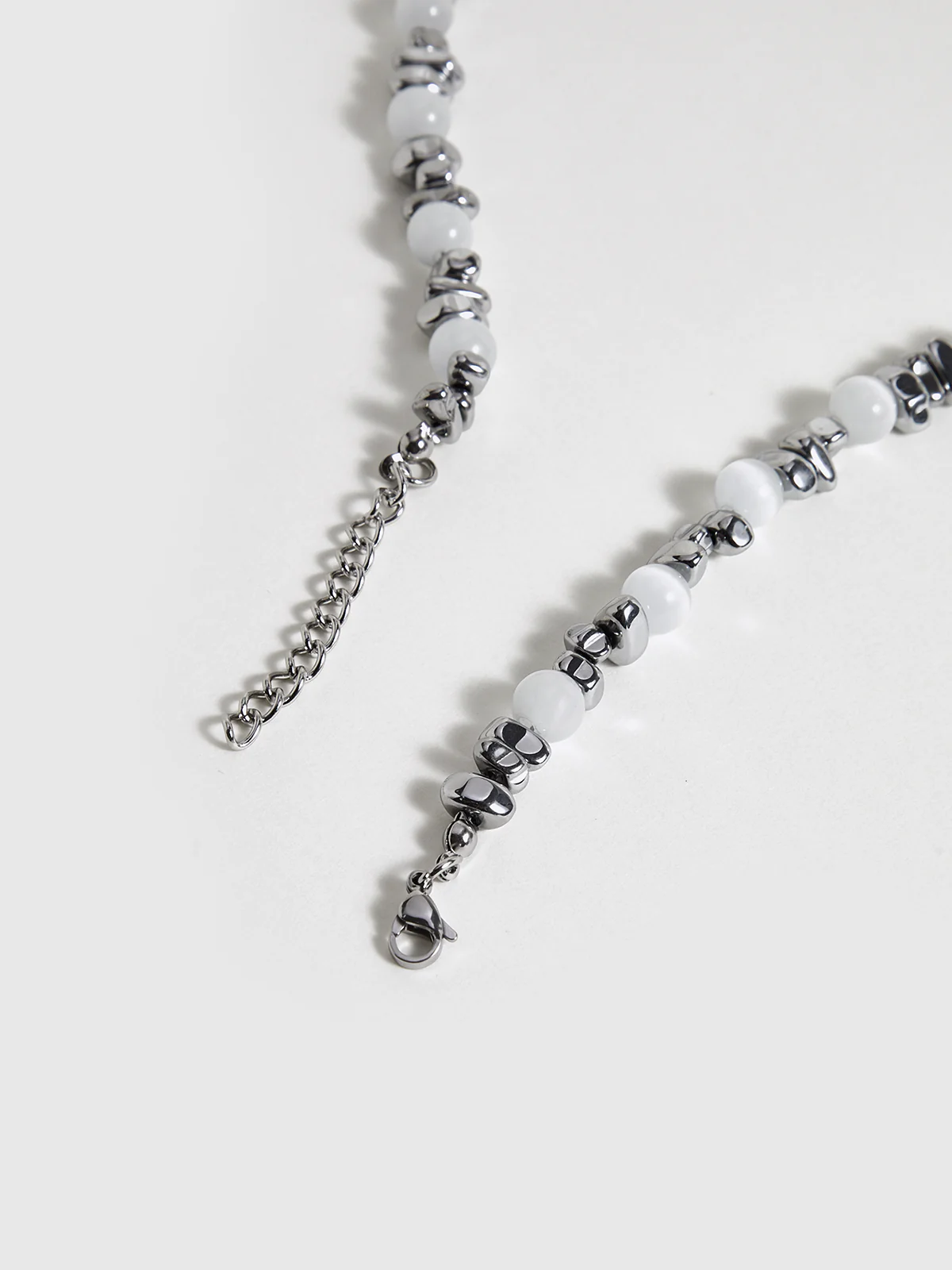 Pearl & Silver Beaded Choker Necklace - Image 3
