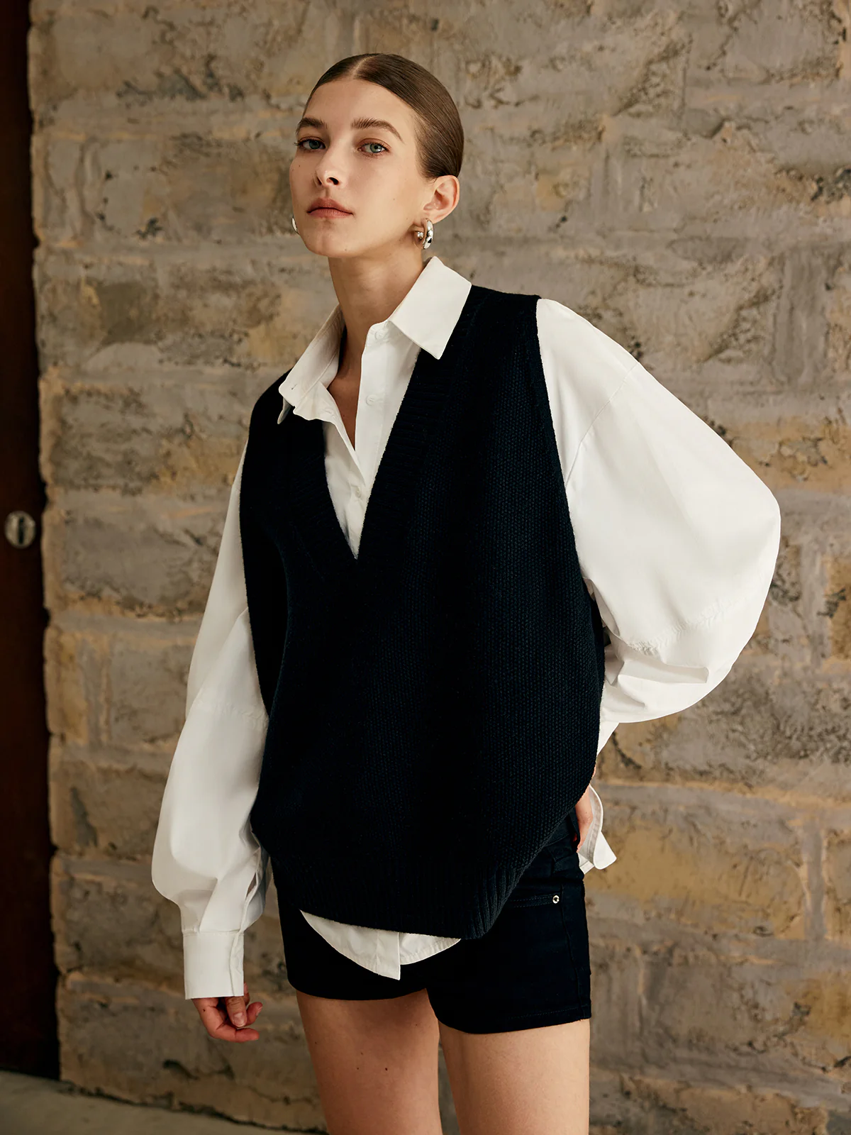 Single Piece Plain Sweater Vest - Image 3
