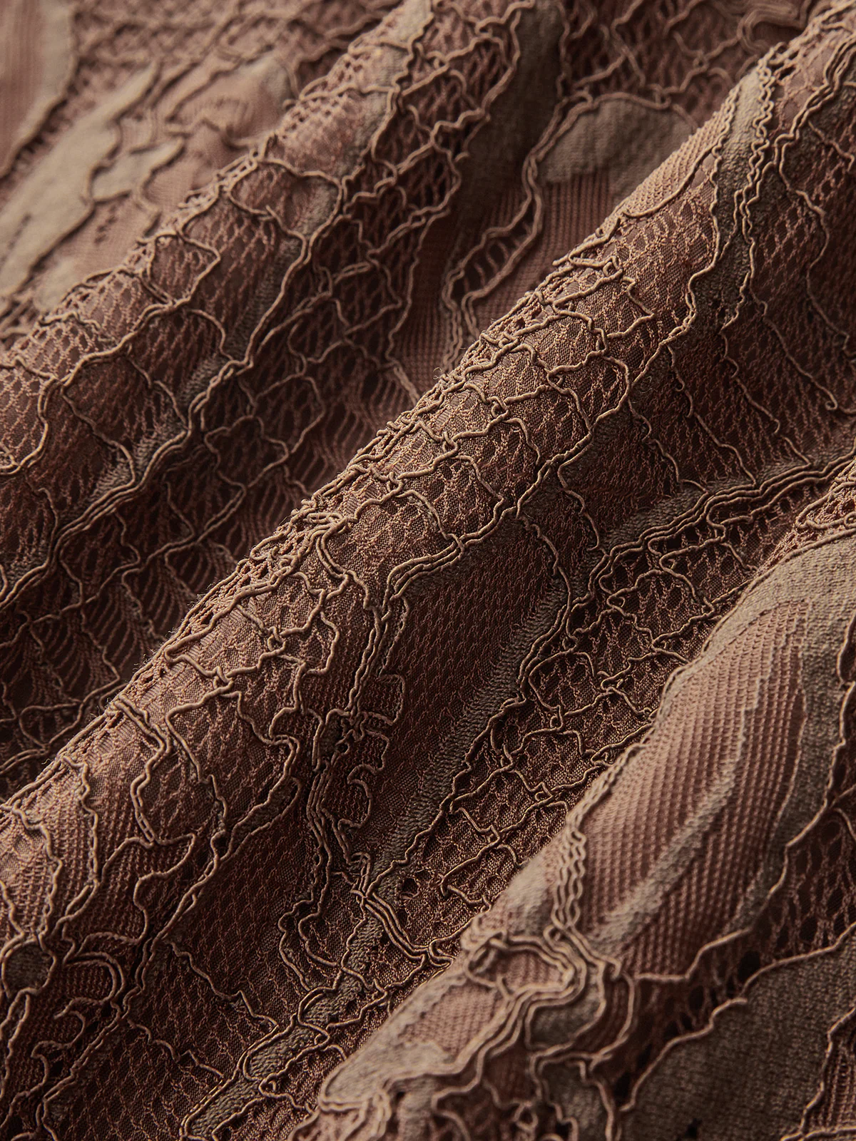 Sleeveless Asymmetric Top & Lace Mermaid Skirt Set - Image 6