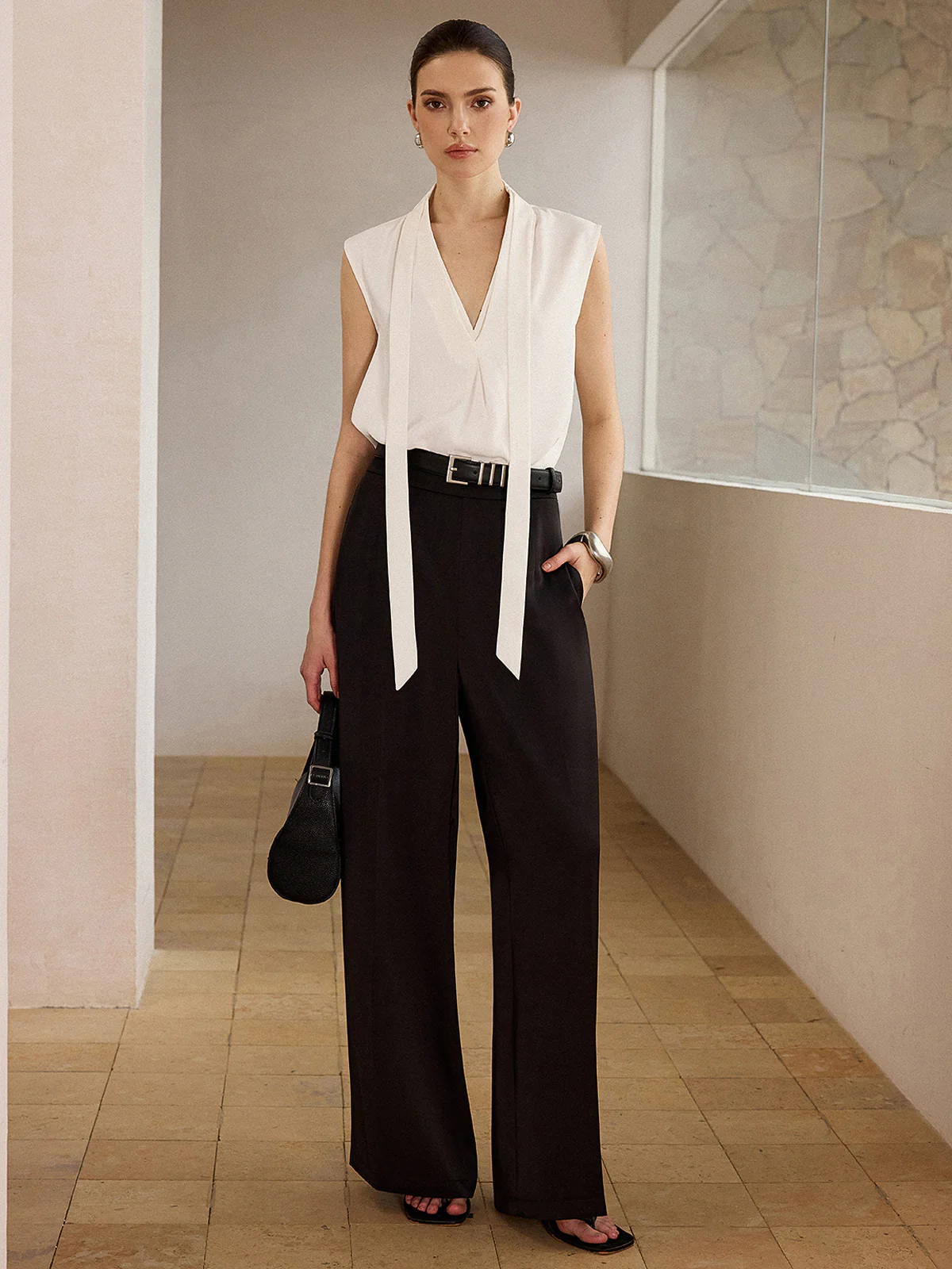 Sleeveless Blouse with Tie-Neckline - Image 3