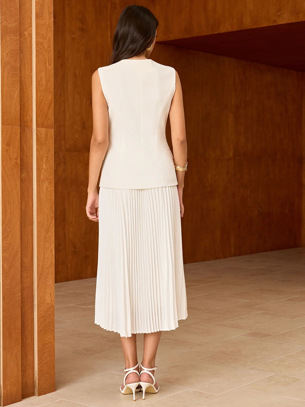 Sleeveless Button-Front Vest - Image 8