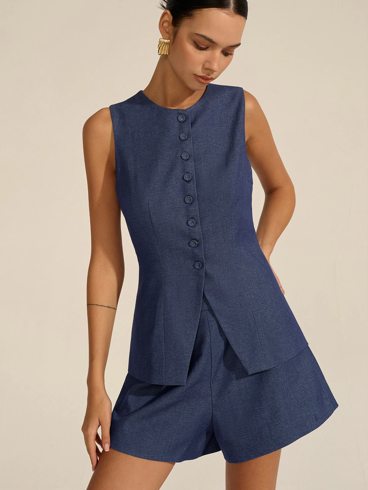 Sleeveless Button-Front Vest and Shorts Set - Image 6