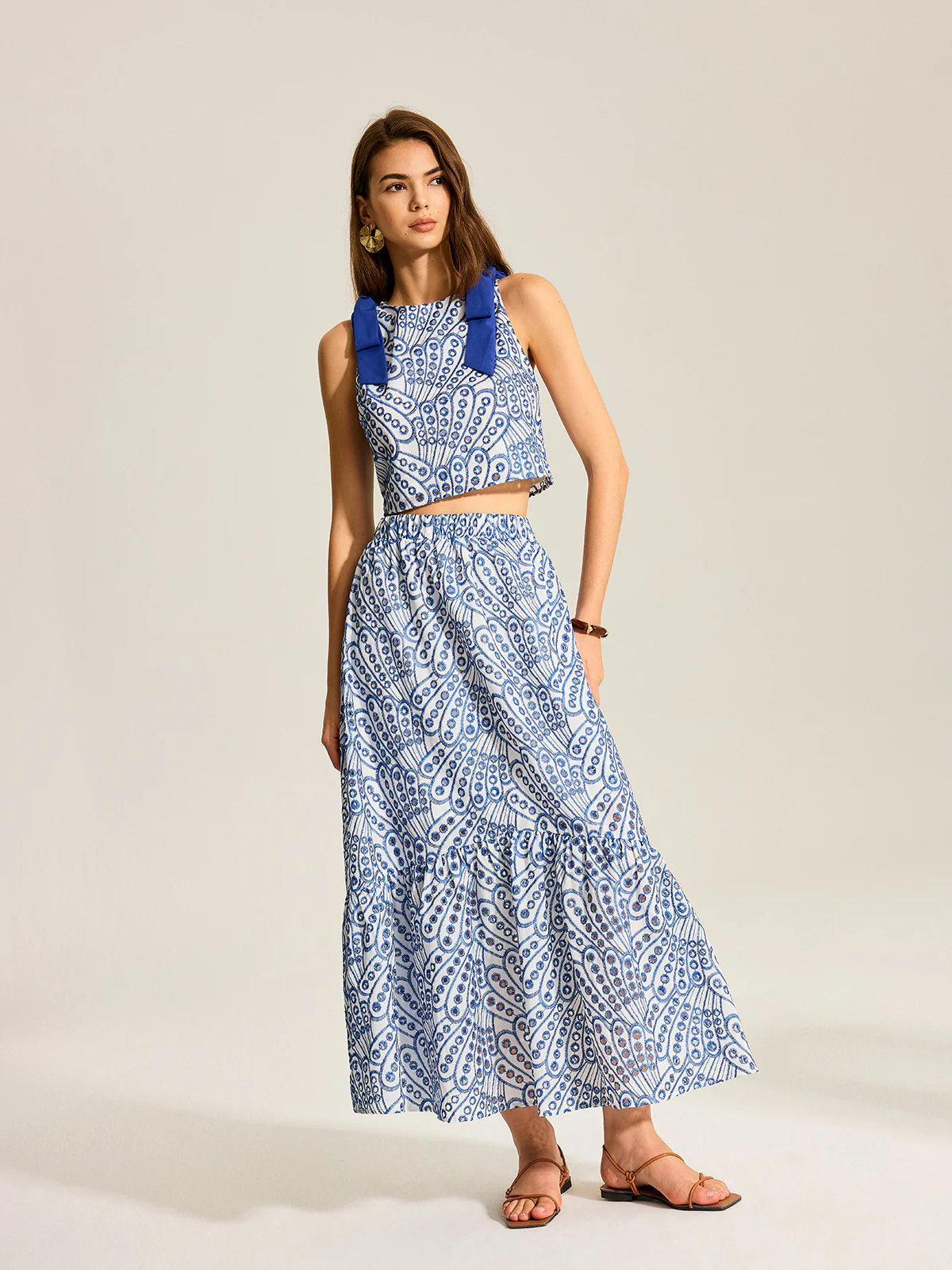 Sleeveless Contrast-Trim Top And Elastic-Waist Maxi Skirt Set - Image 5