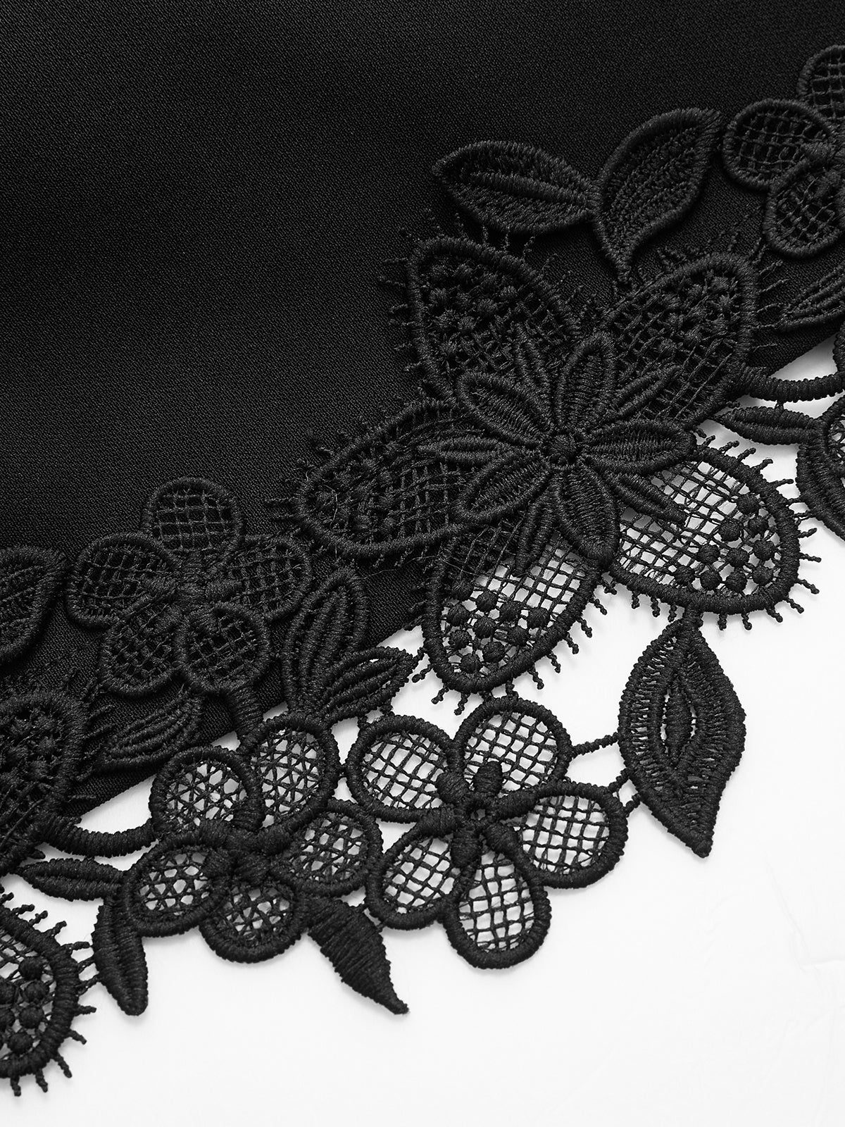 Sleeveless Lace Trim Crop Top & Shorts Set - Image 8