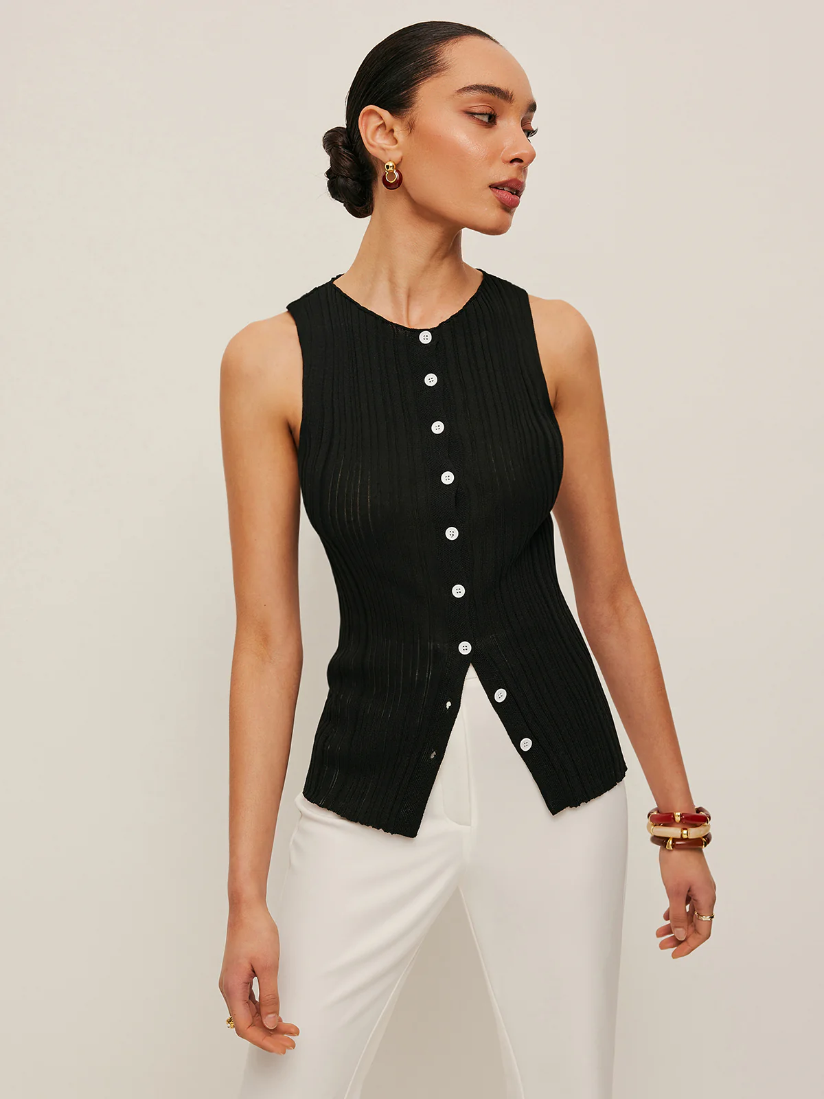Sleeveless Ribbed Button-Front Top - Image 2