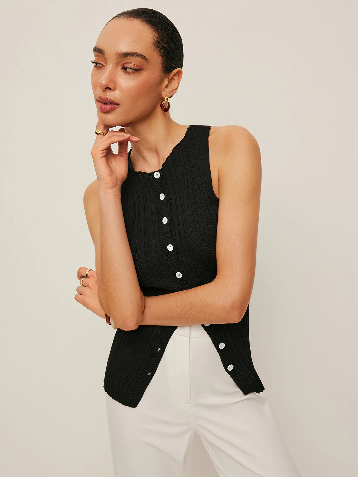Sleeveless Ribbed Button-Front Top - Image 3