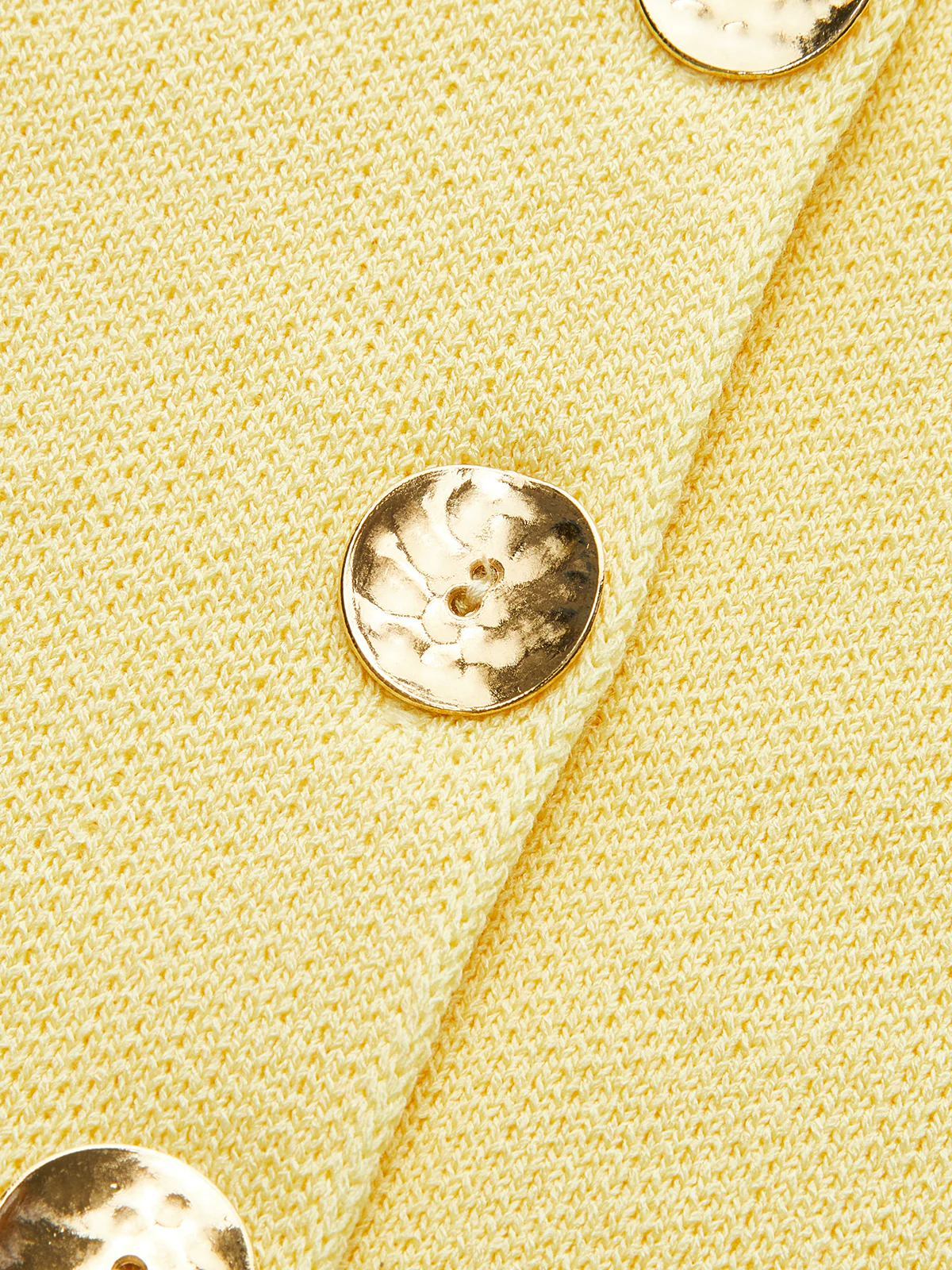 Sleeveless Square-Neck Buttoned Top With Split Hem - Image 3