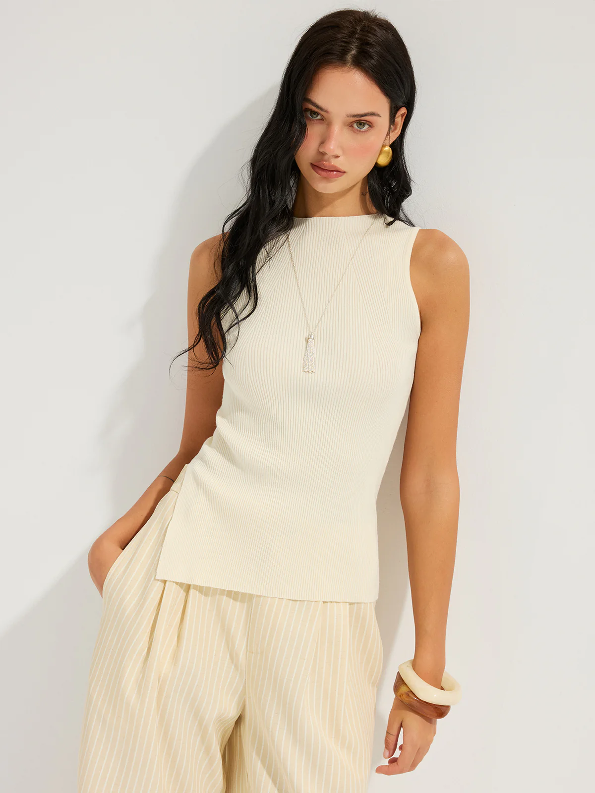 Slim Fit Ribbed Sleeveless Knit Top - Image 4