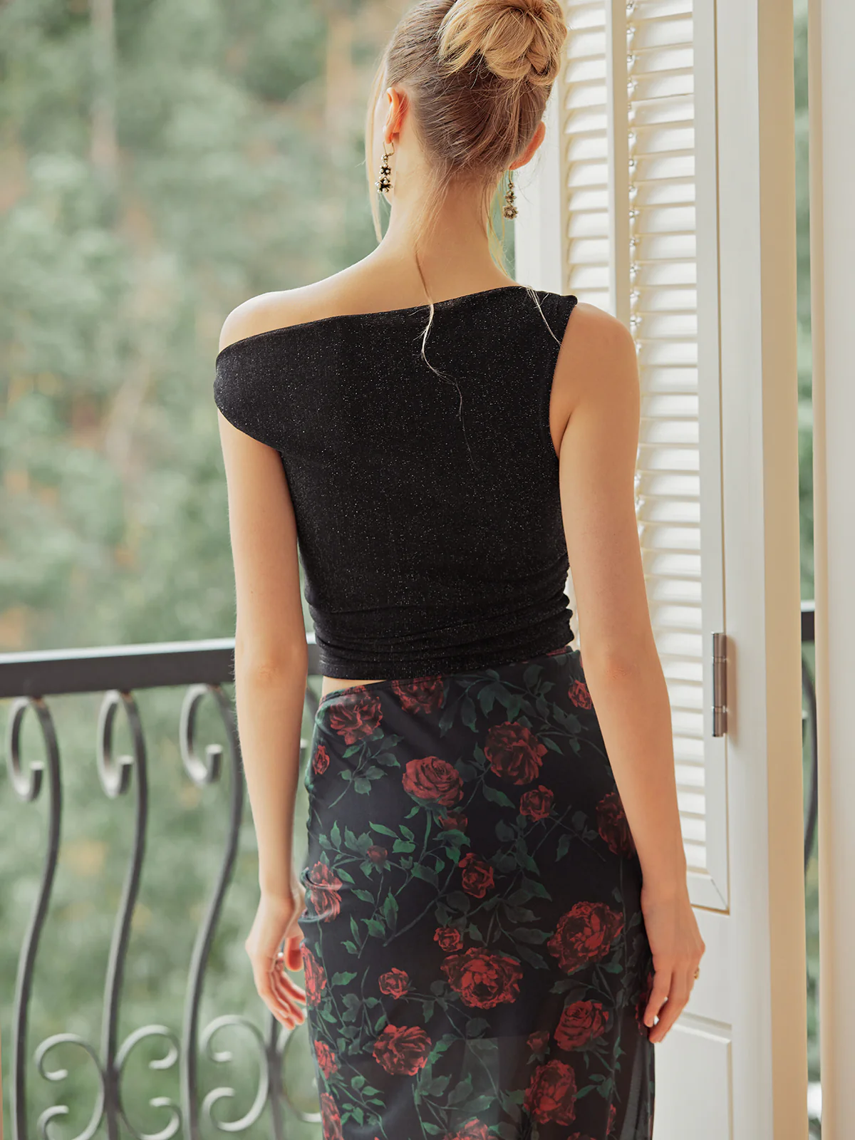 Solid Asymmetrical Neck Crop Tank Top - Image 4