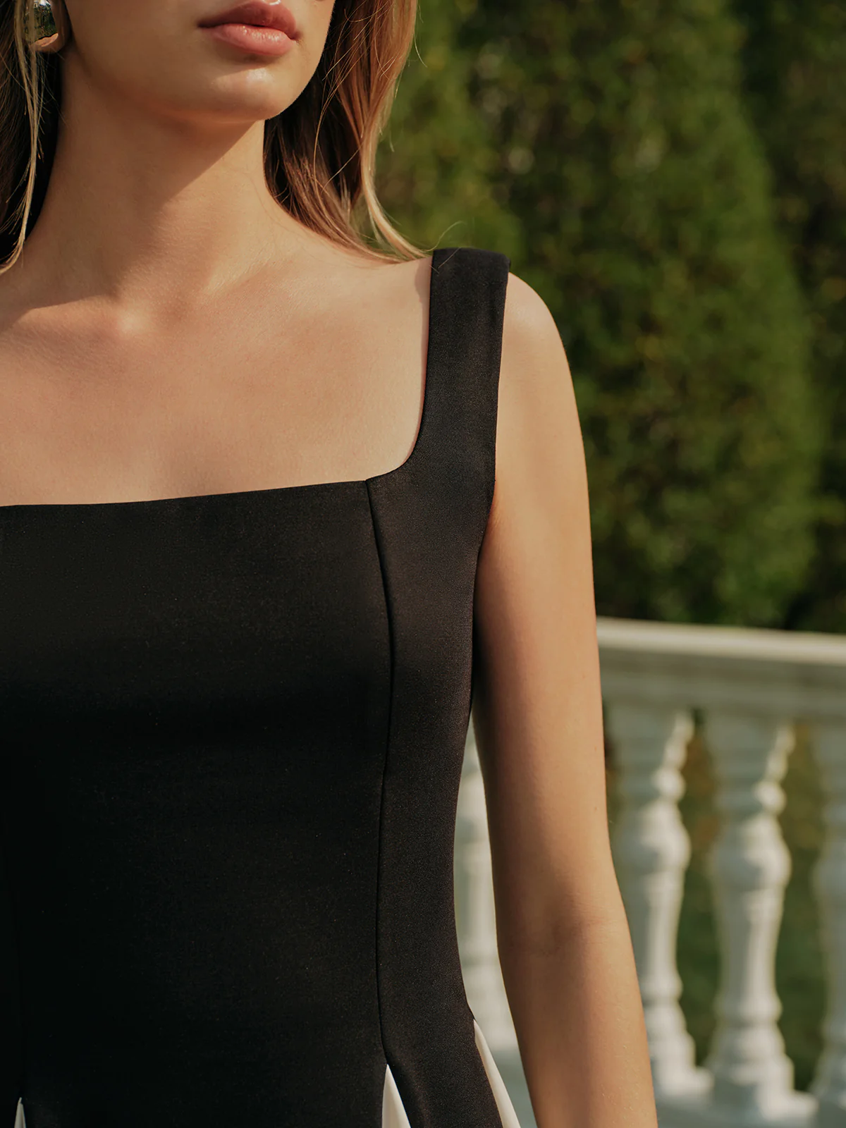 Square Neck Color Block Sleeveless Dress - Image 4