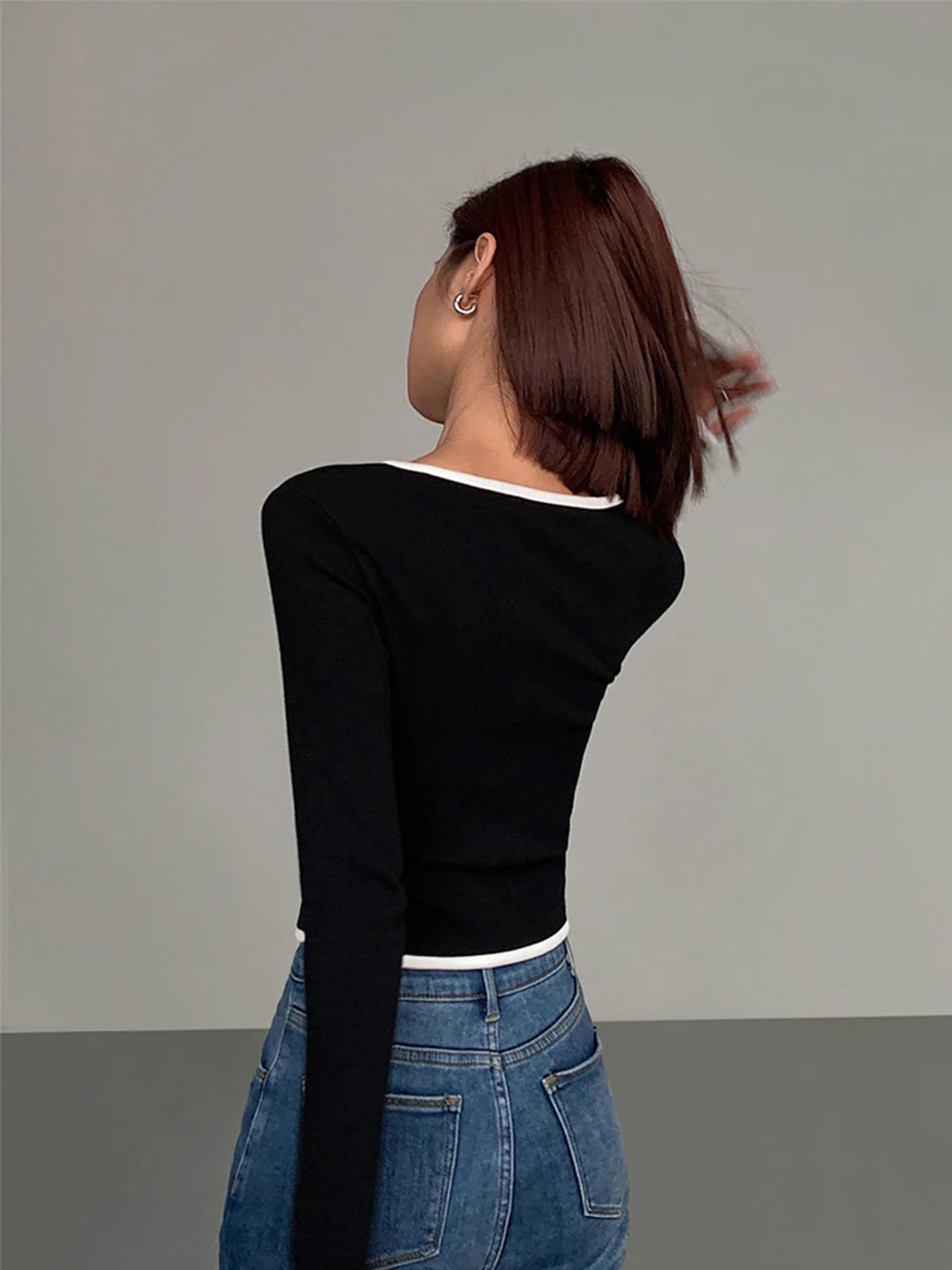 Square Neck Contrast Trim Long Sleeve Knit Shirt - Image 3