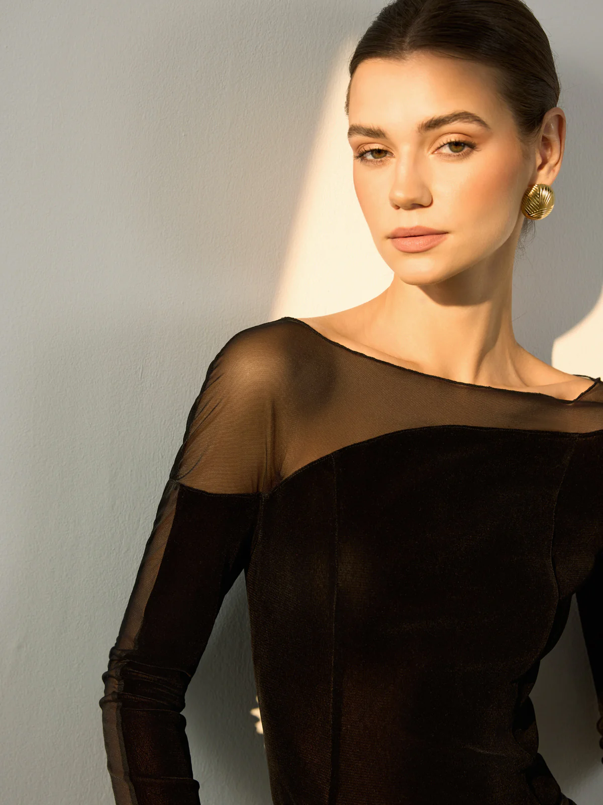 Straight Shoulder Sheer-Detail Slim T-Shirt - Image 6