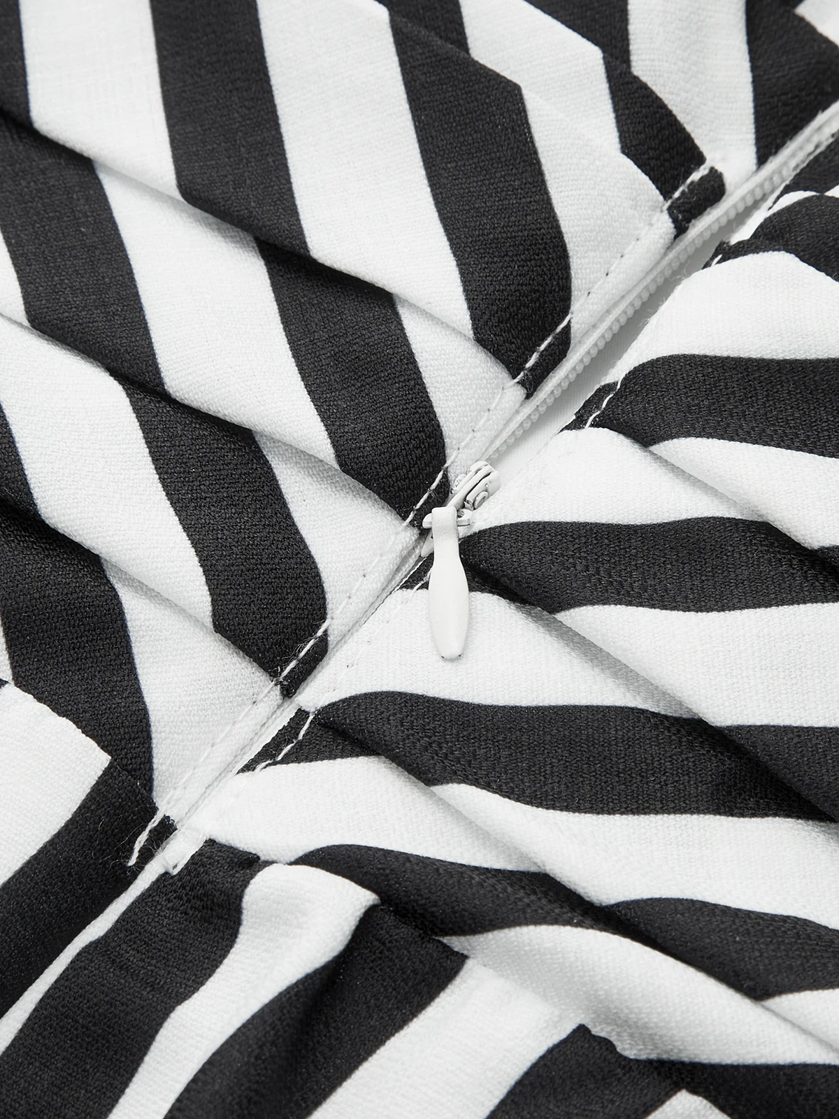 Striped Deep V Peplum Sleeveless Top - Image 4