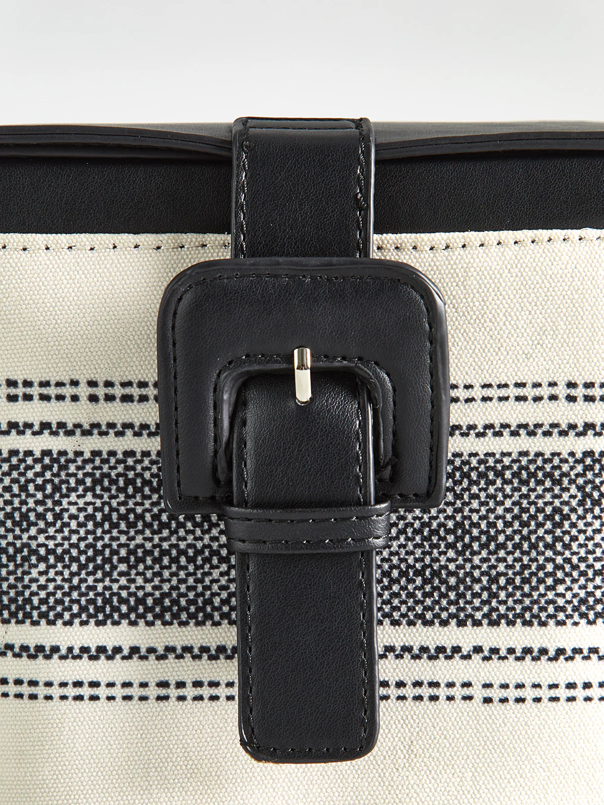 Striped Handle Box Bag - Image 5