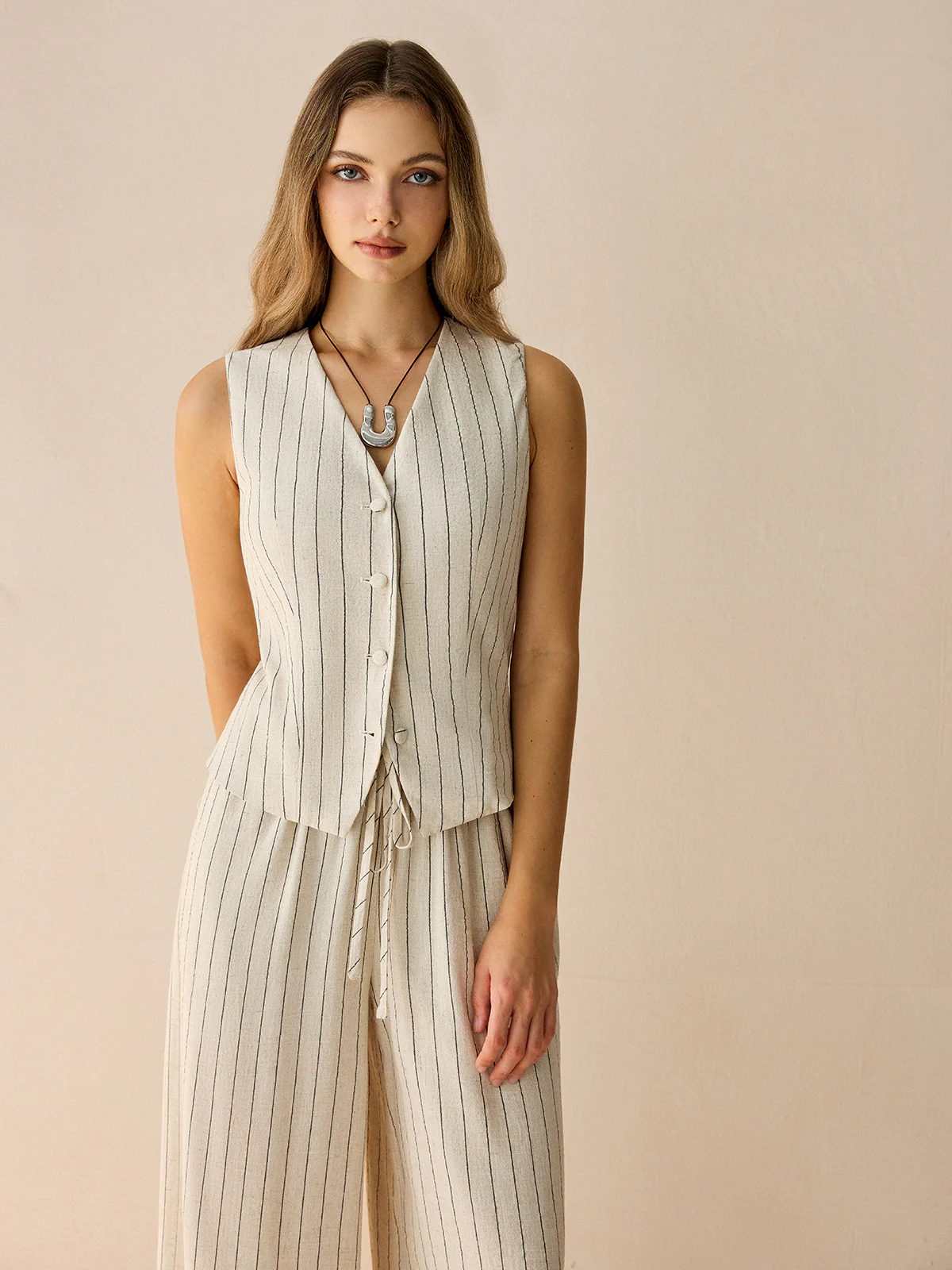 Striped Sleeveless Vest and Pants Set - Image 3