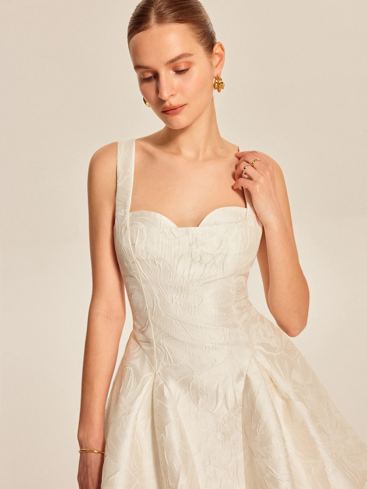 Sweetheart Neckline Flared Dress - Image 3