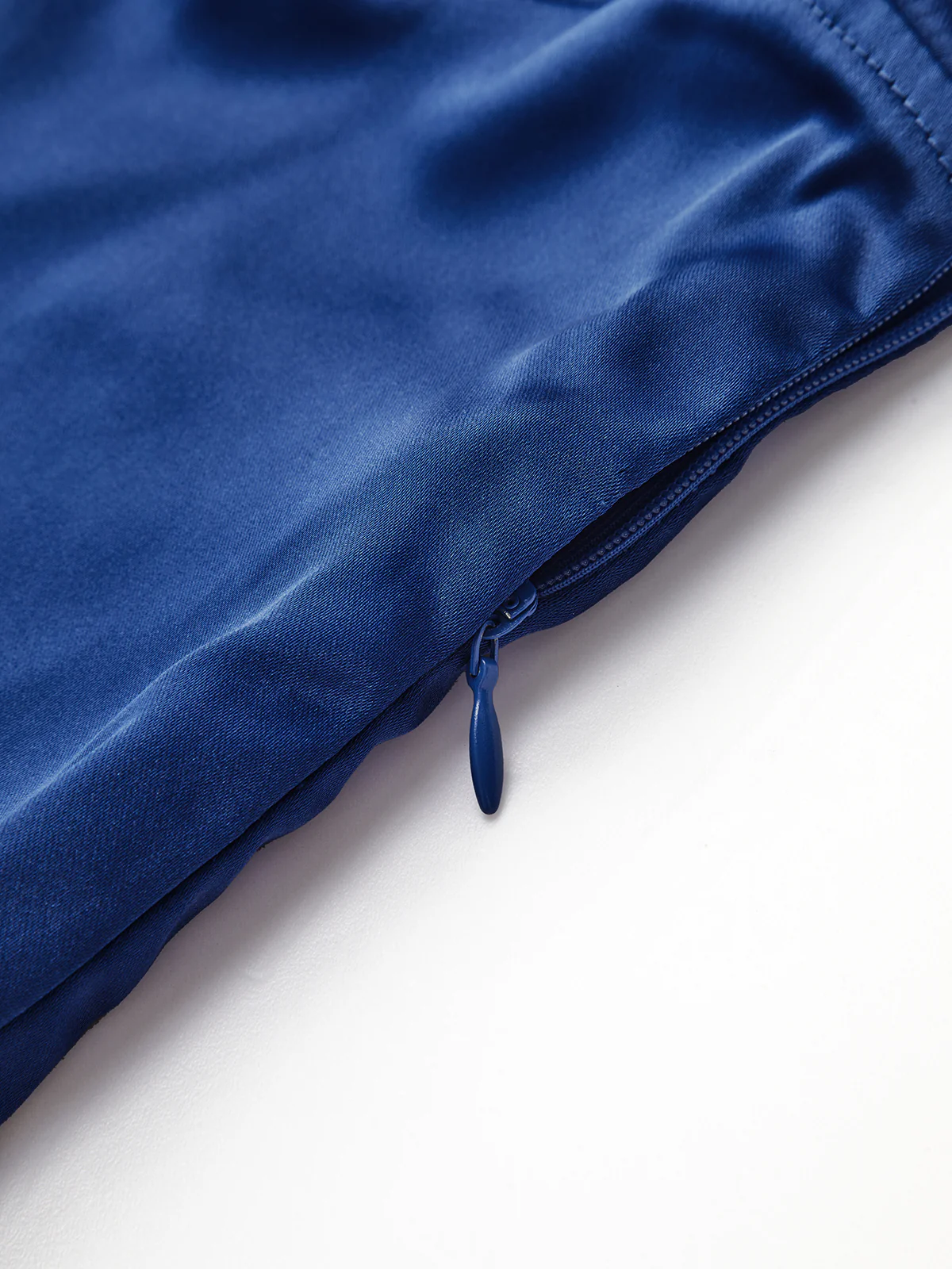 Sweetheart Satin Cami Top - Image 3