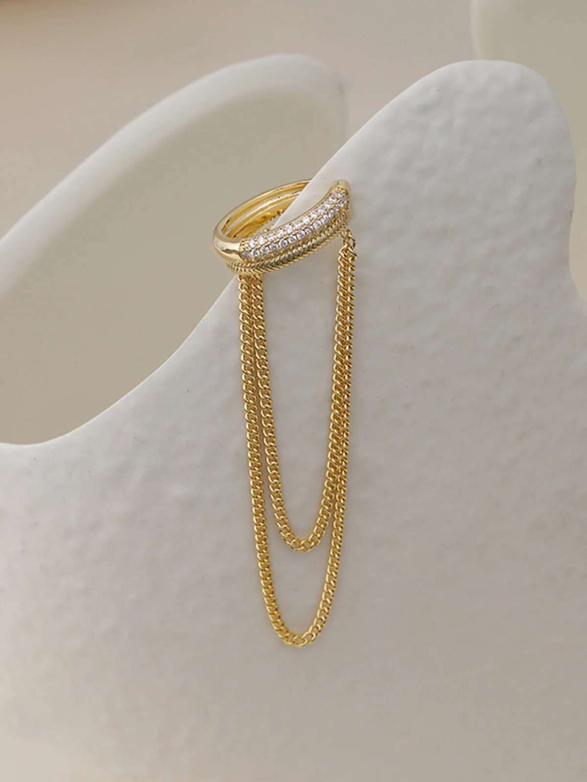 Tassel Single Ear Bone Clip - Image 3