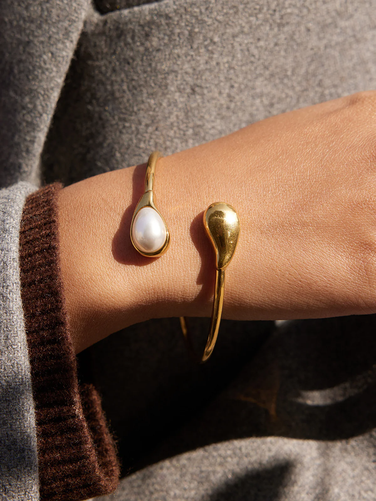 Teardrop Pearl Open Bangle - Image 2