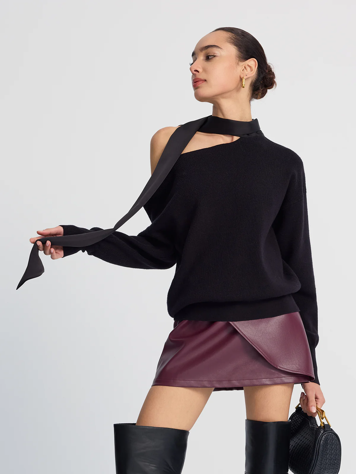 Tie-Detail Cold-Shoulder Knit Sweater - Image 5