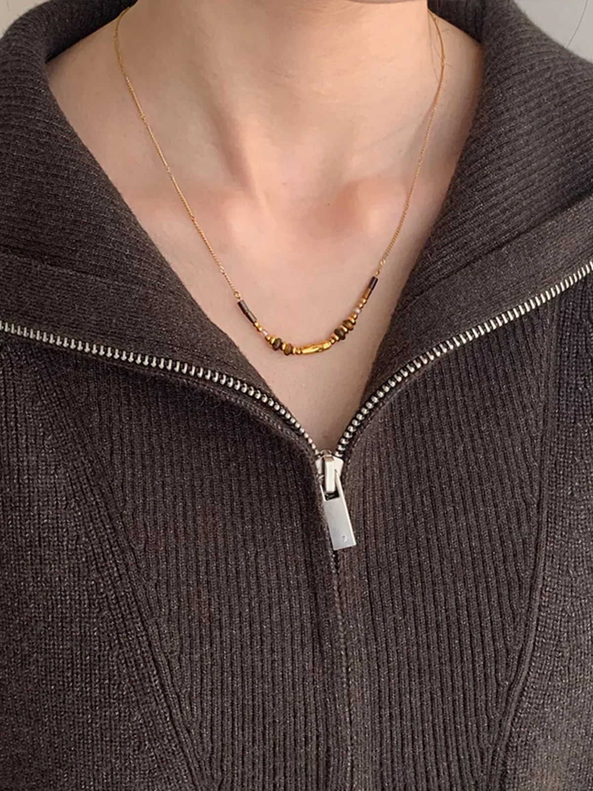 Tiger Eye Stone Beaded Necklace with Gold Chain - Image 3