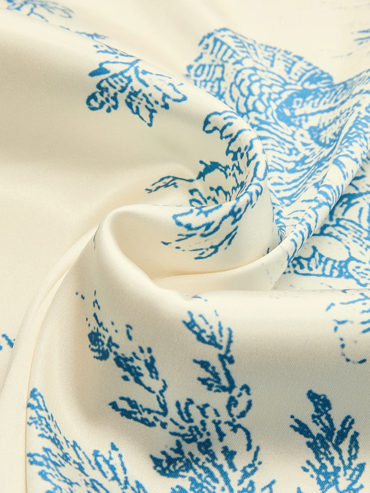 Toile Print One-Piece Swimsuit & Wrap Skirt Set - Image 7