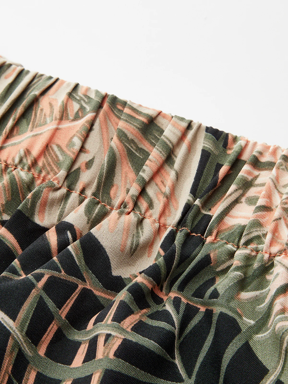 Tropical Leaf Print Halter Crop Top & Shorts Set - Image 6