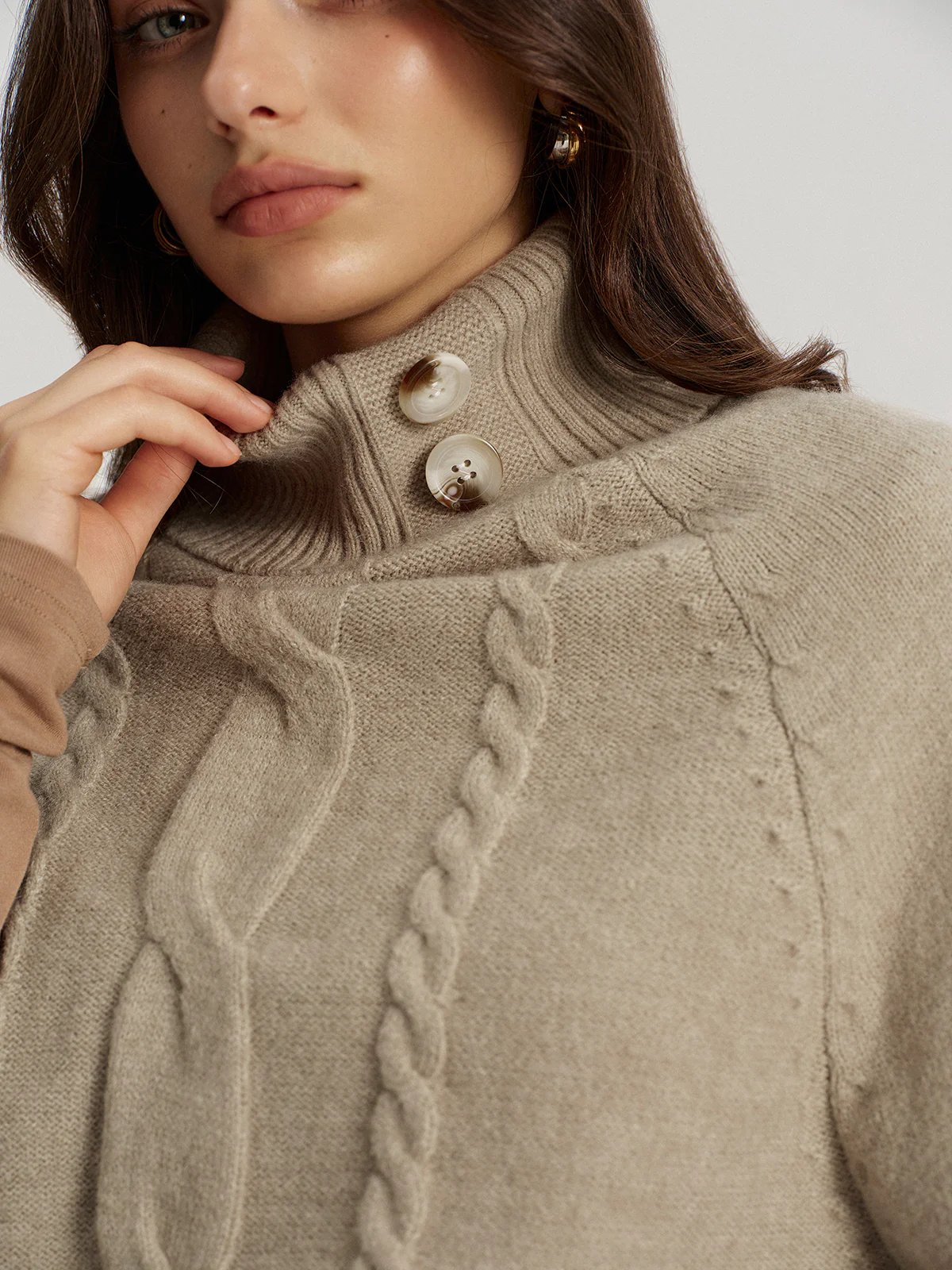 Turtleneck Cable Knit Short Sleeve Sweater without Belt - Image 4