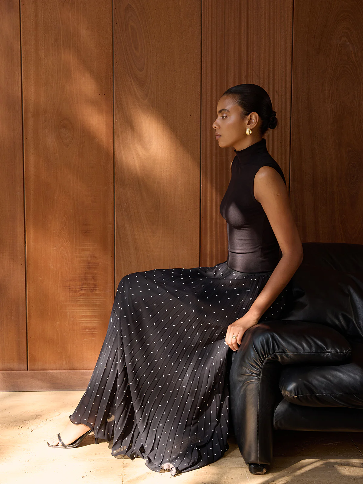 Turtleneck Sleeveless Knit Top & Polka-Dot Skirt Set - Image 3