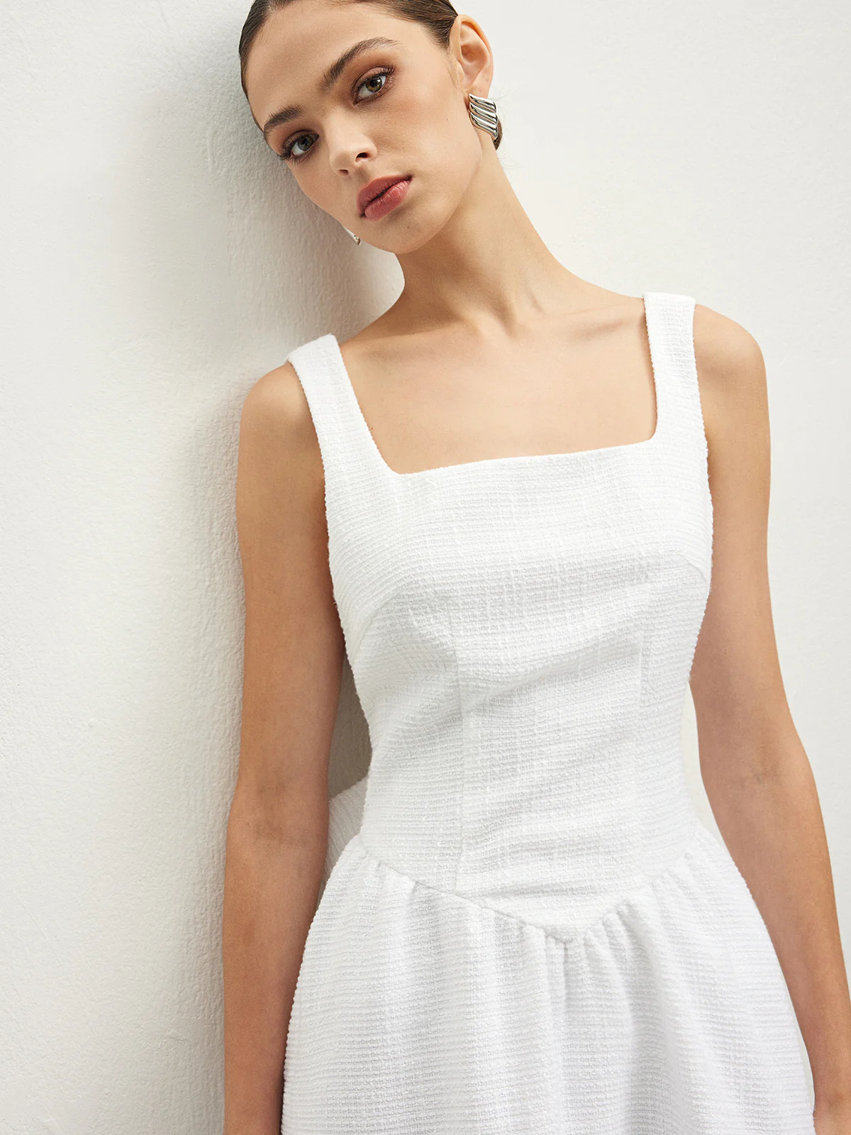 Tweed Backless Bow Short Dress - Image 3