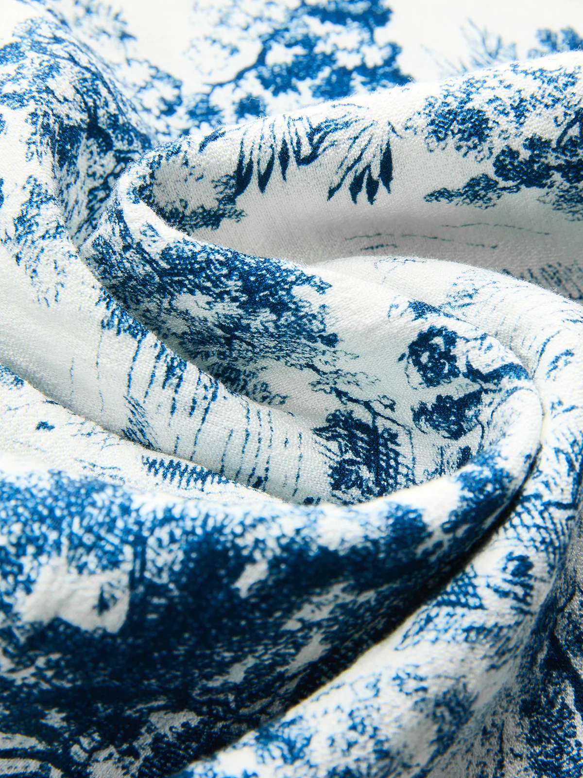 Twisted Crop Top & Toile Print Pants Set - Image 7