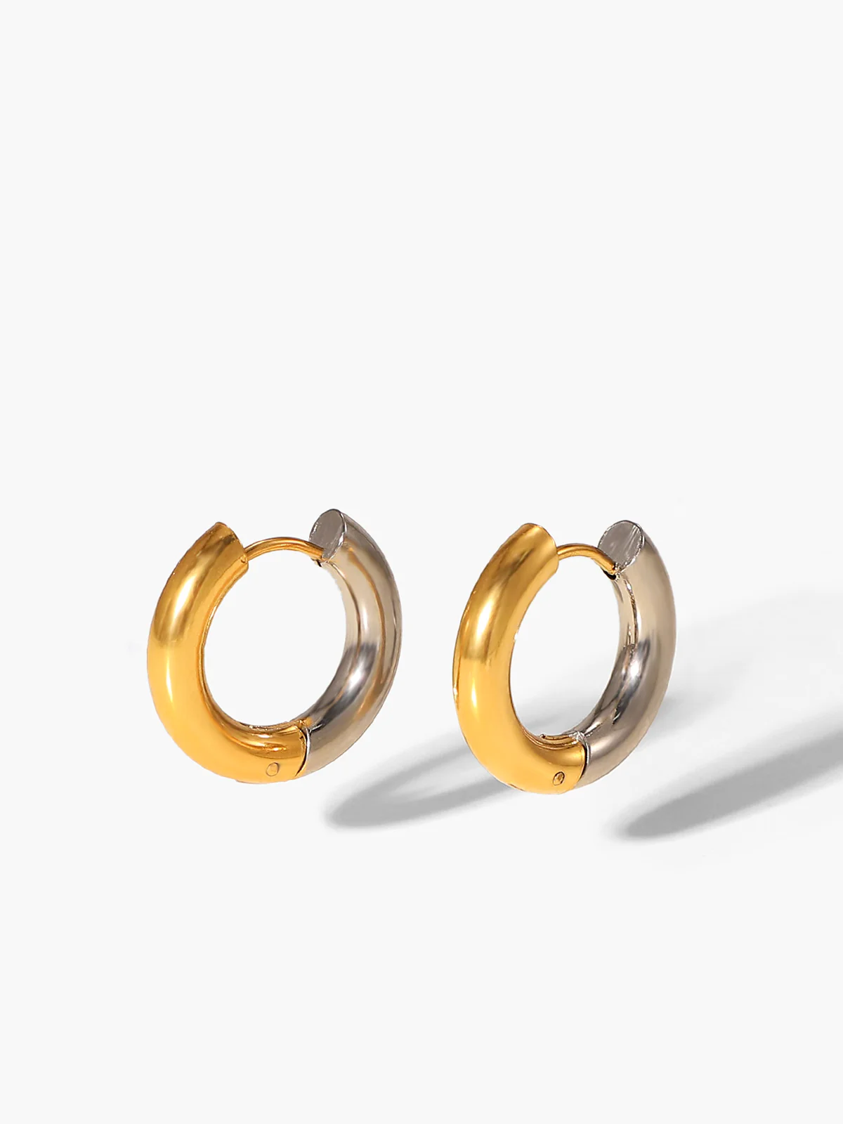 Two Tone Splicing Hoop Earrings - Image 2