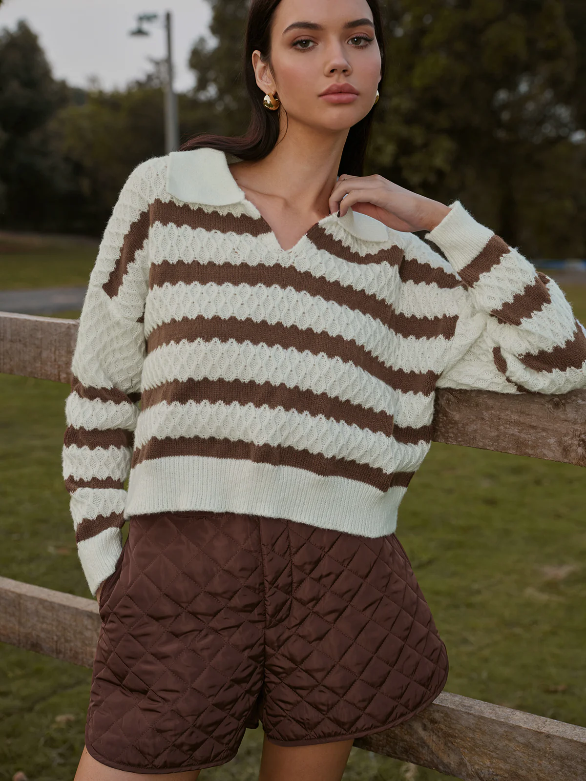 Two-Tone Striped Lapel Short Sweater - Image 2