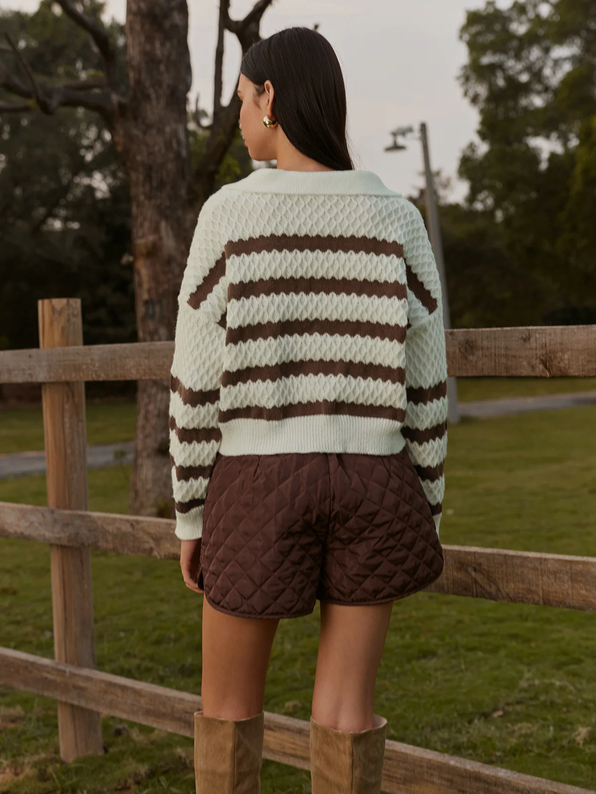 Two-Tone Striped Lapel Short Sweater - Image 7