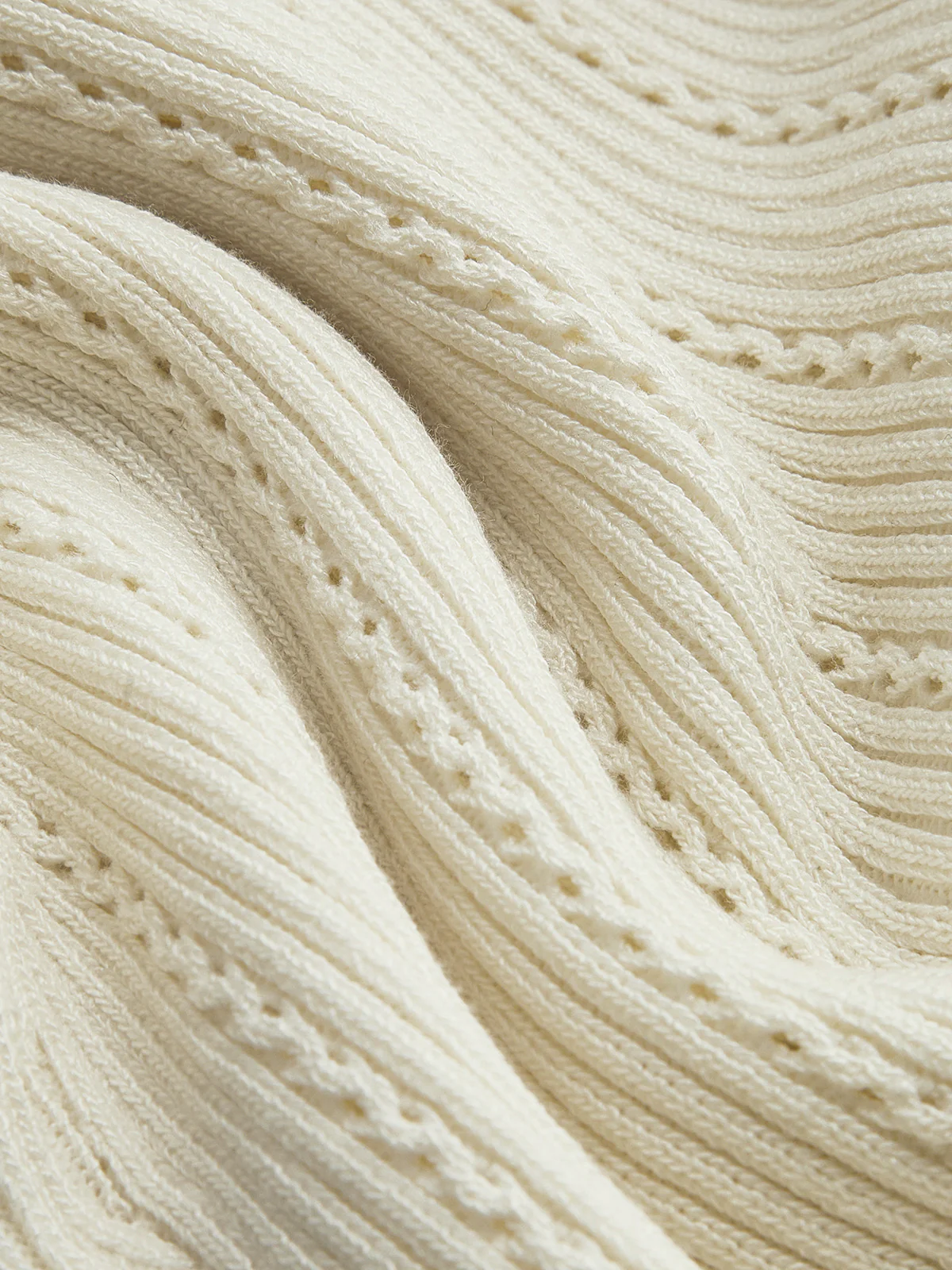 V-Neck Contrast Trim Belted Sweater Dress - Image 4