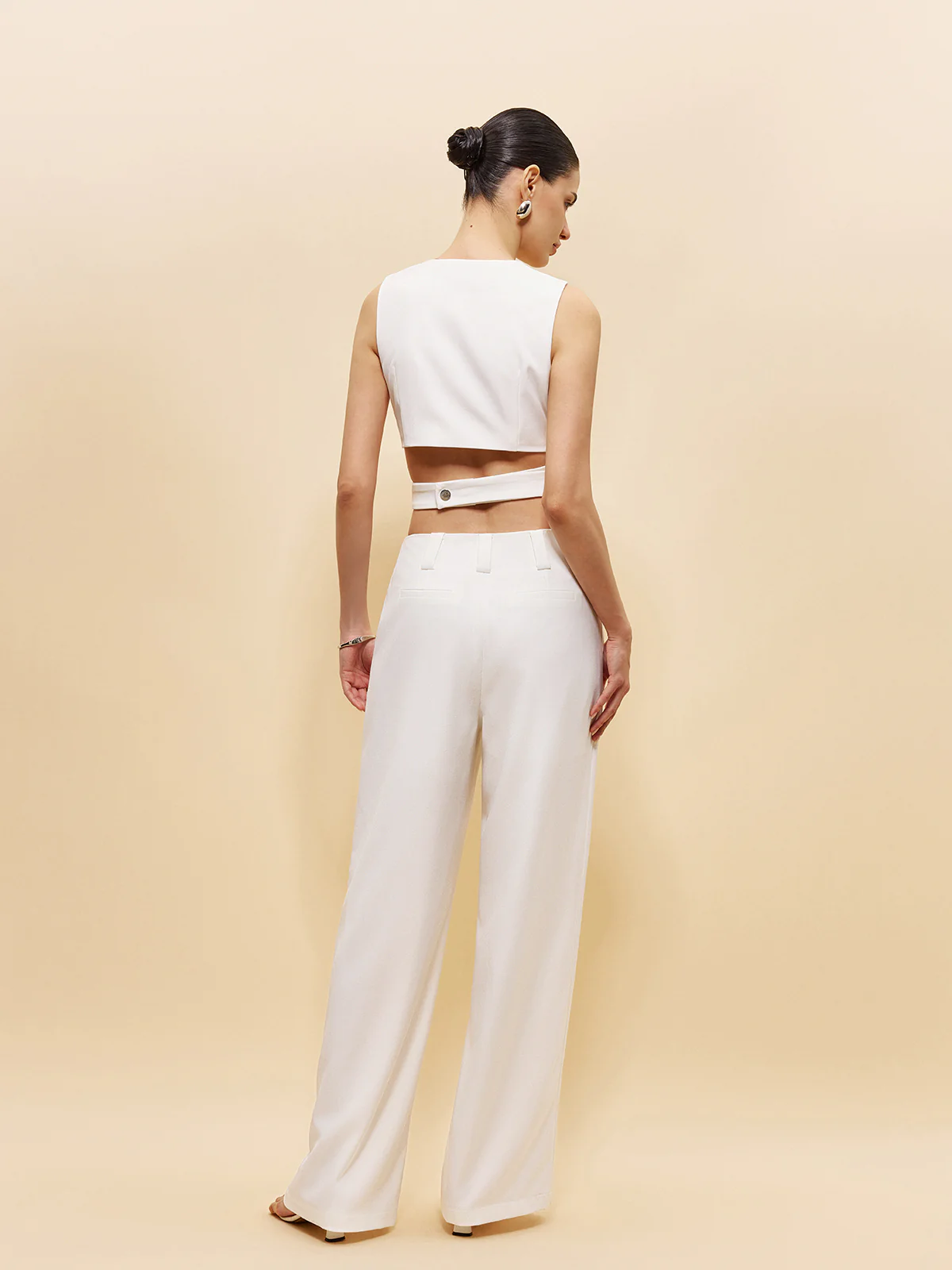 V-Neck Crop Top With Side Ring Detail - Image 2