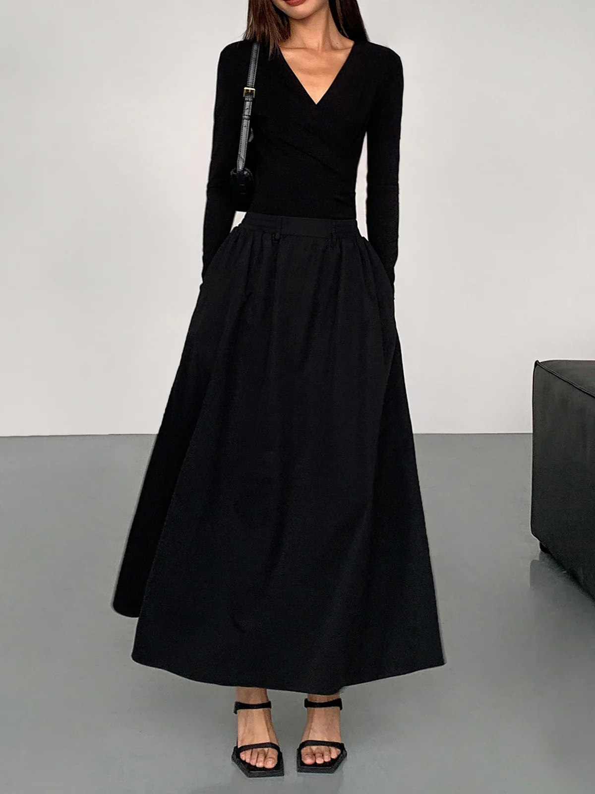 V-Neck Double Pockets Long Sleeve Long Dress - Image 6