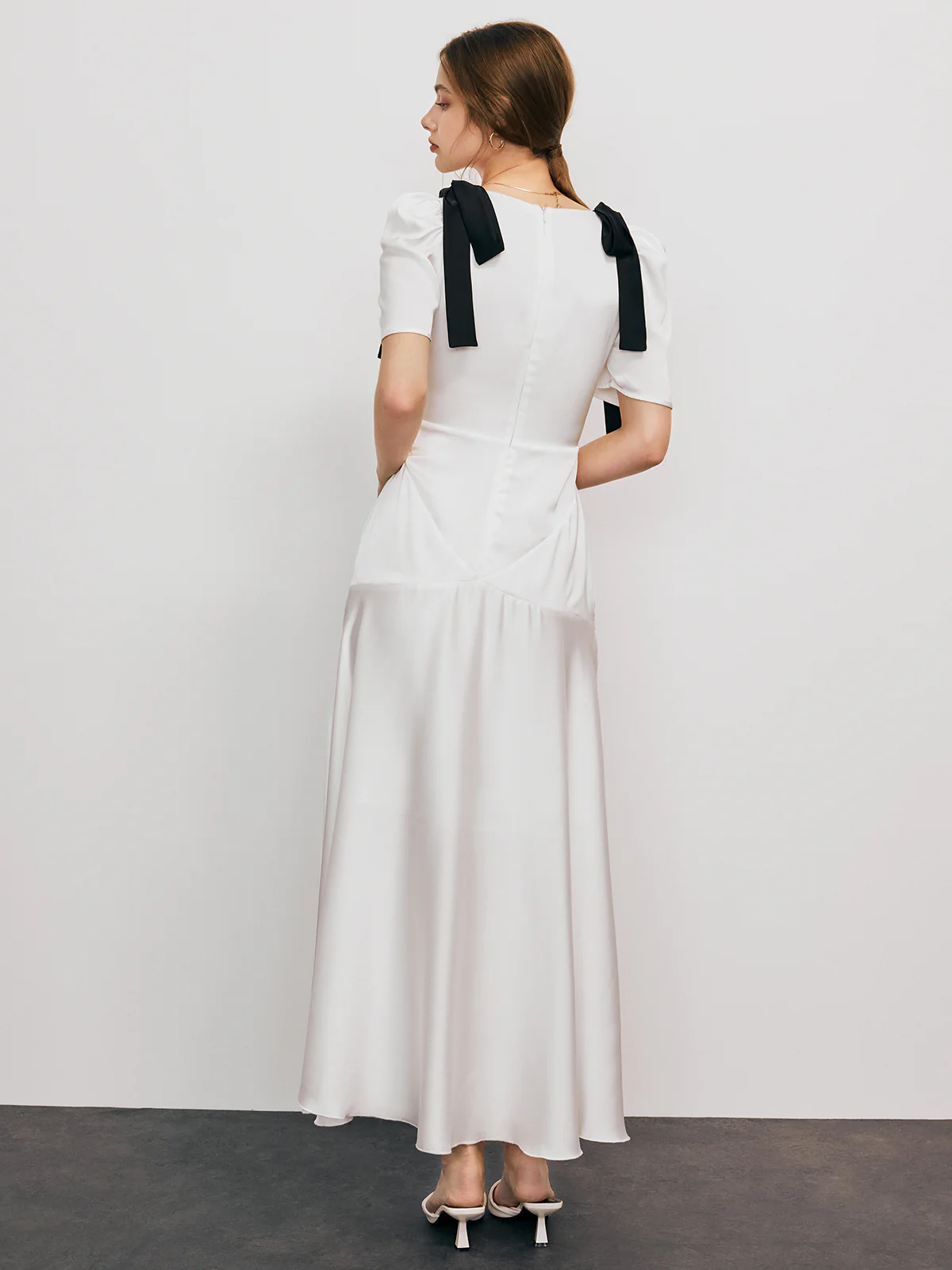 V-Neck Satin Long Dress With Bows - Image 5