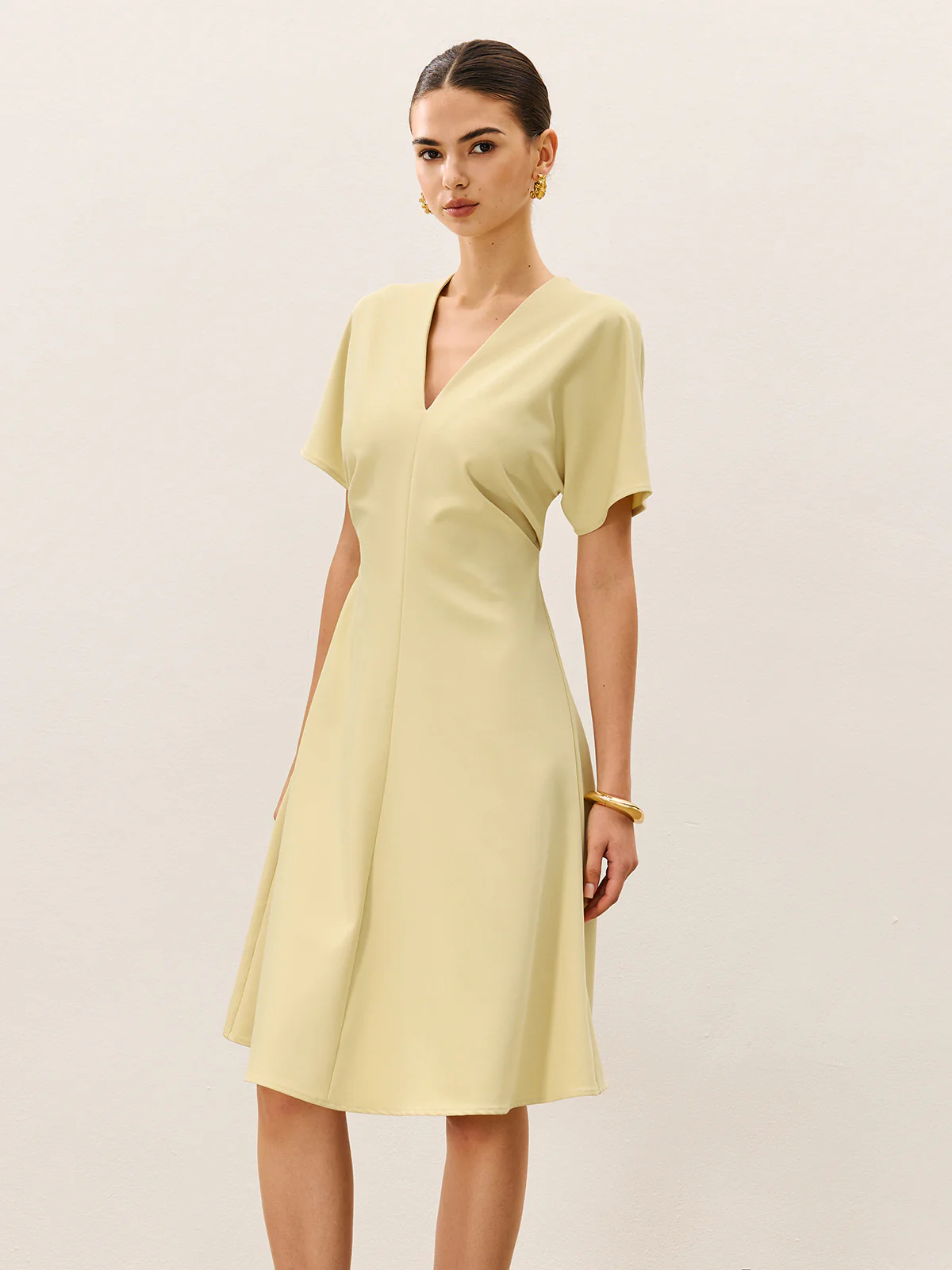 V-Neck Short Sleeve Midi Dress - Image 3