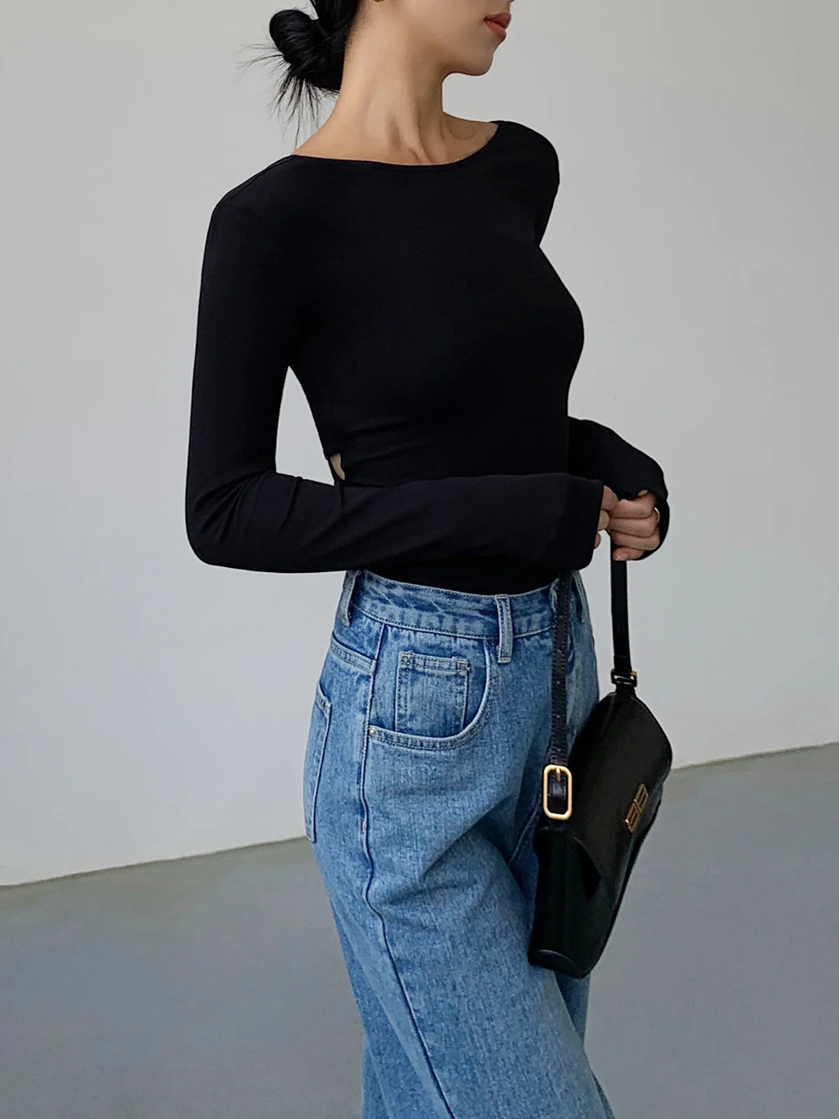 V-Shape Open Back Long Sleeve Shirt - Image 3