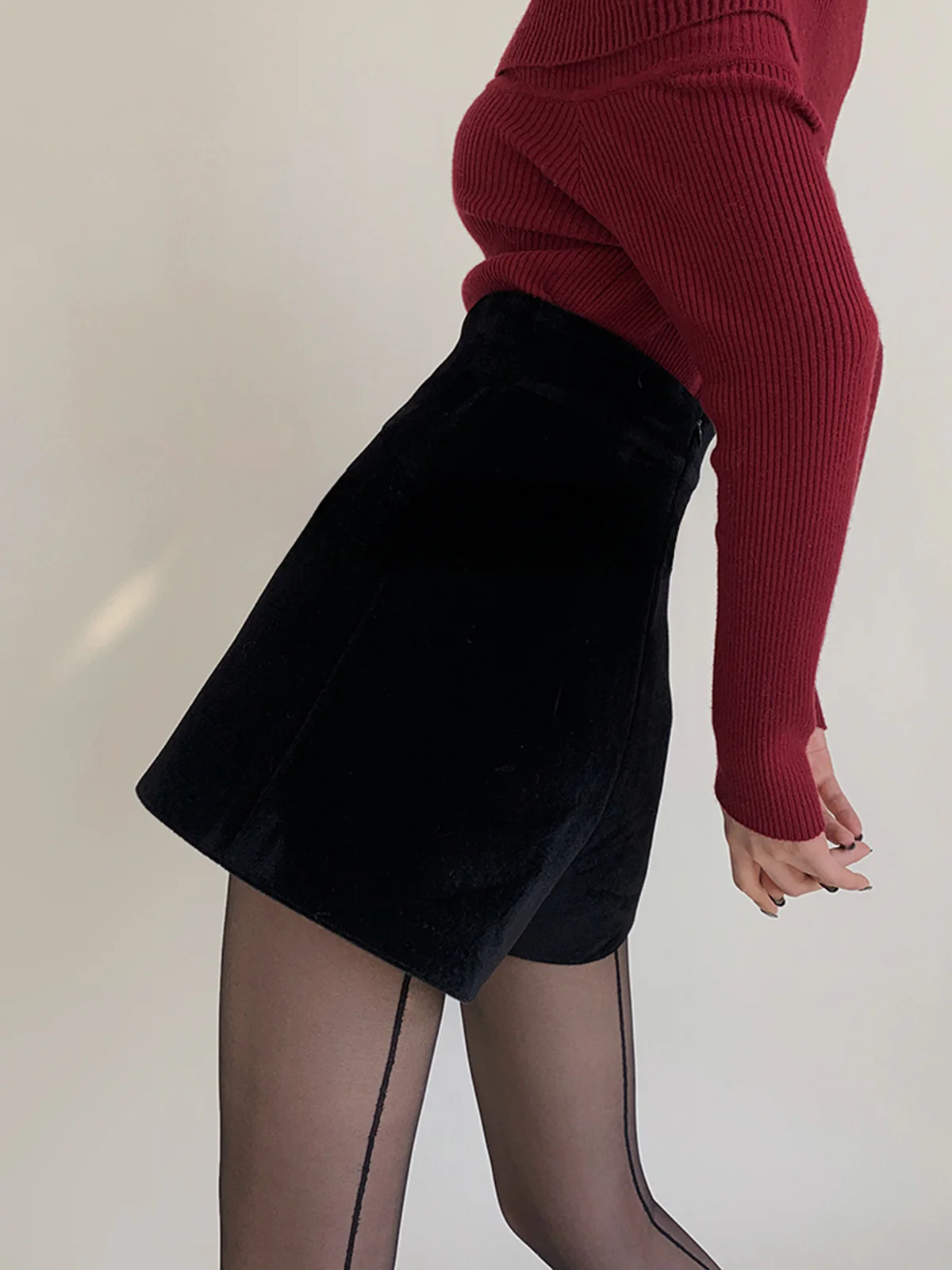 Velvet Wide-Leg Shorts - Image 6