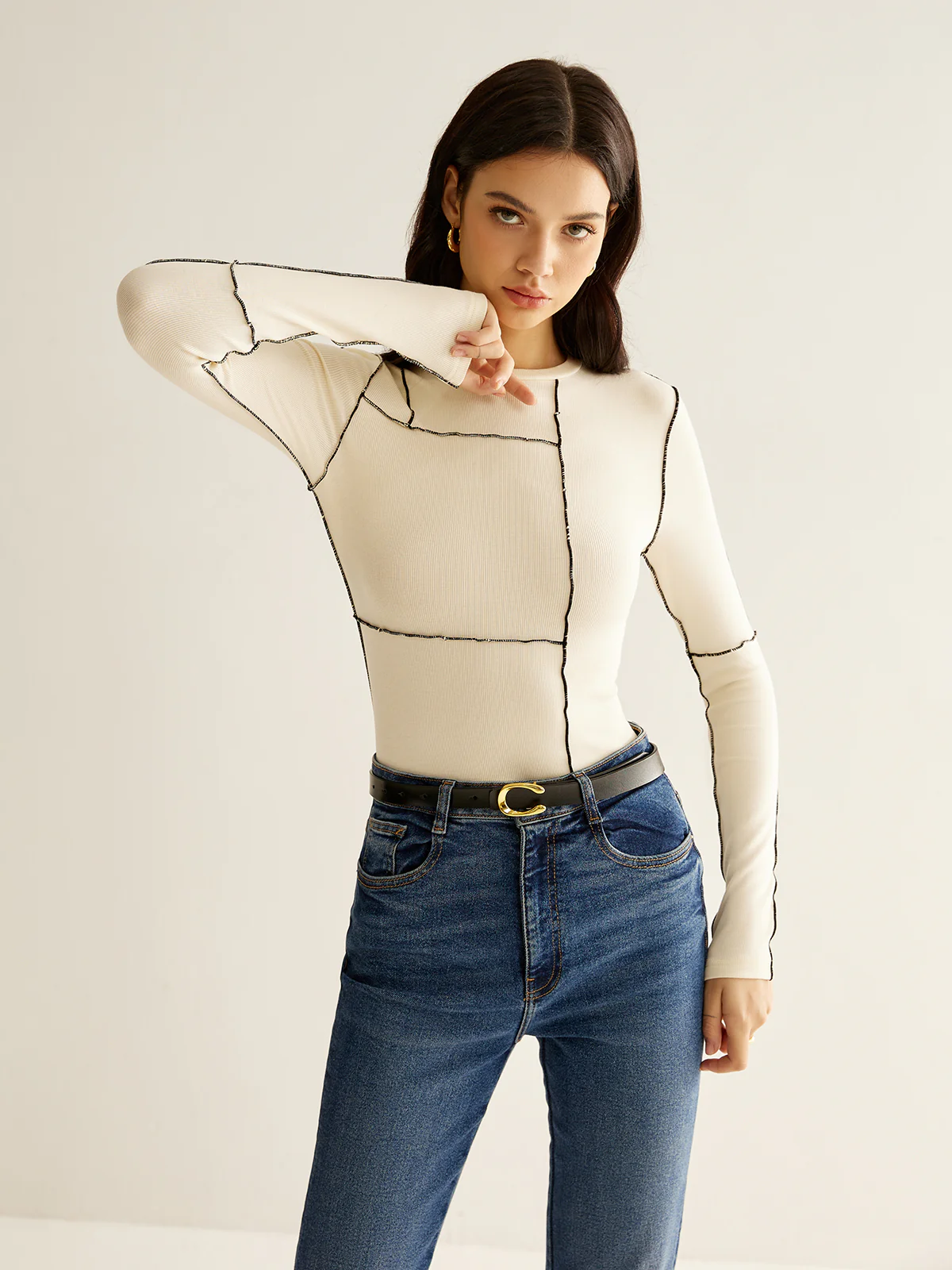Versatile Contrast Piping T-Shirt - Image 6