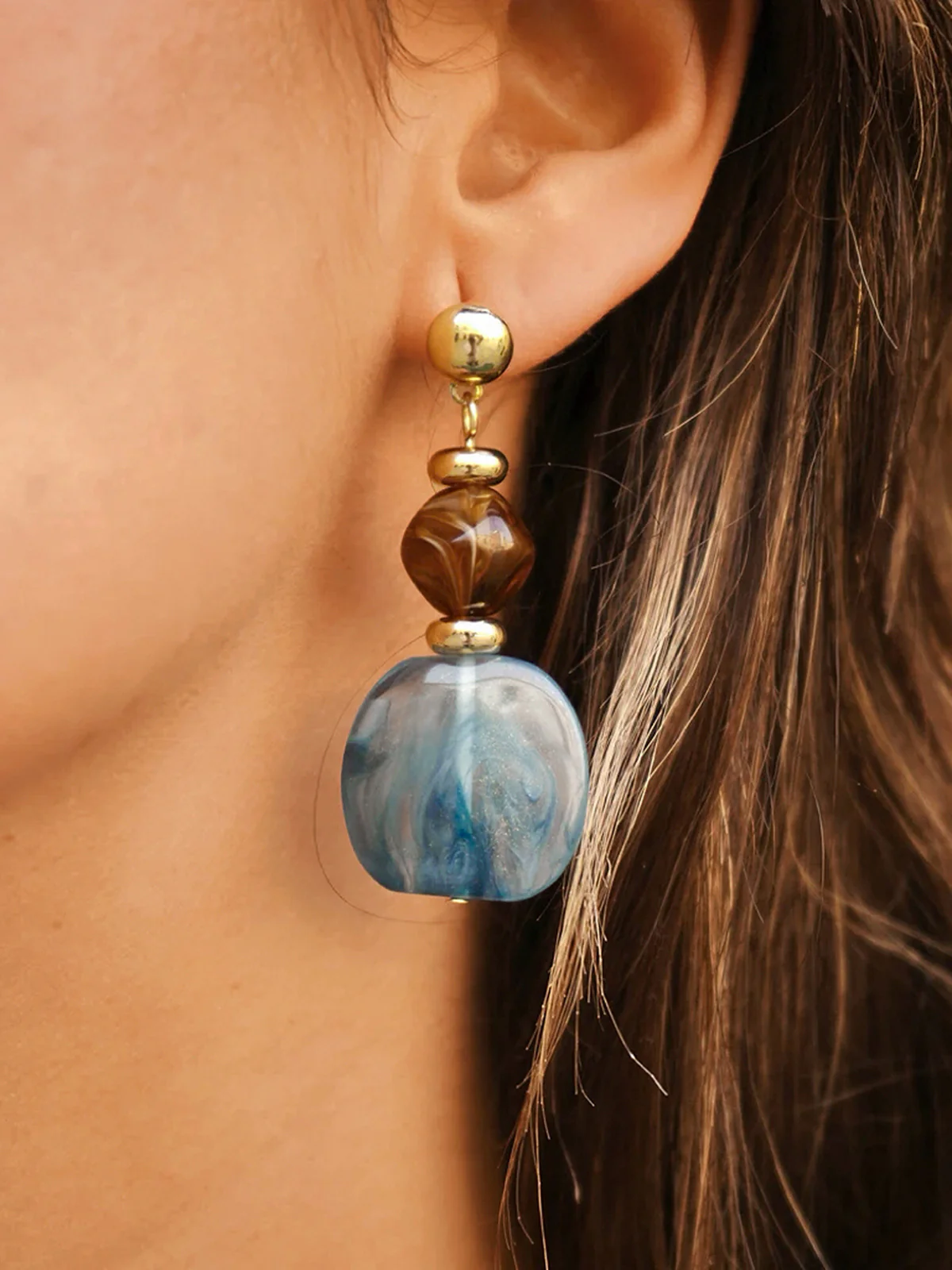 Vintage Resin Bead Drop Dangle Earrings - Image 2