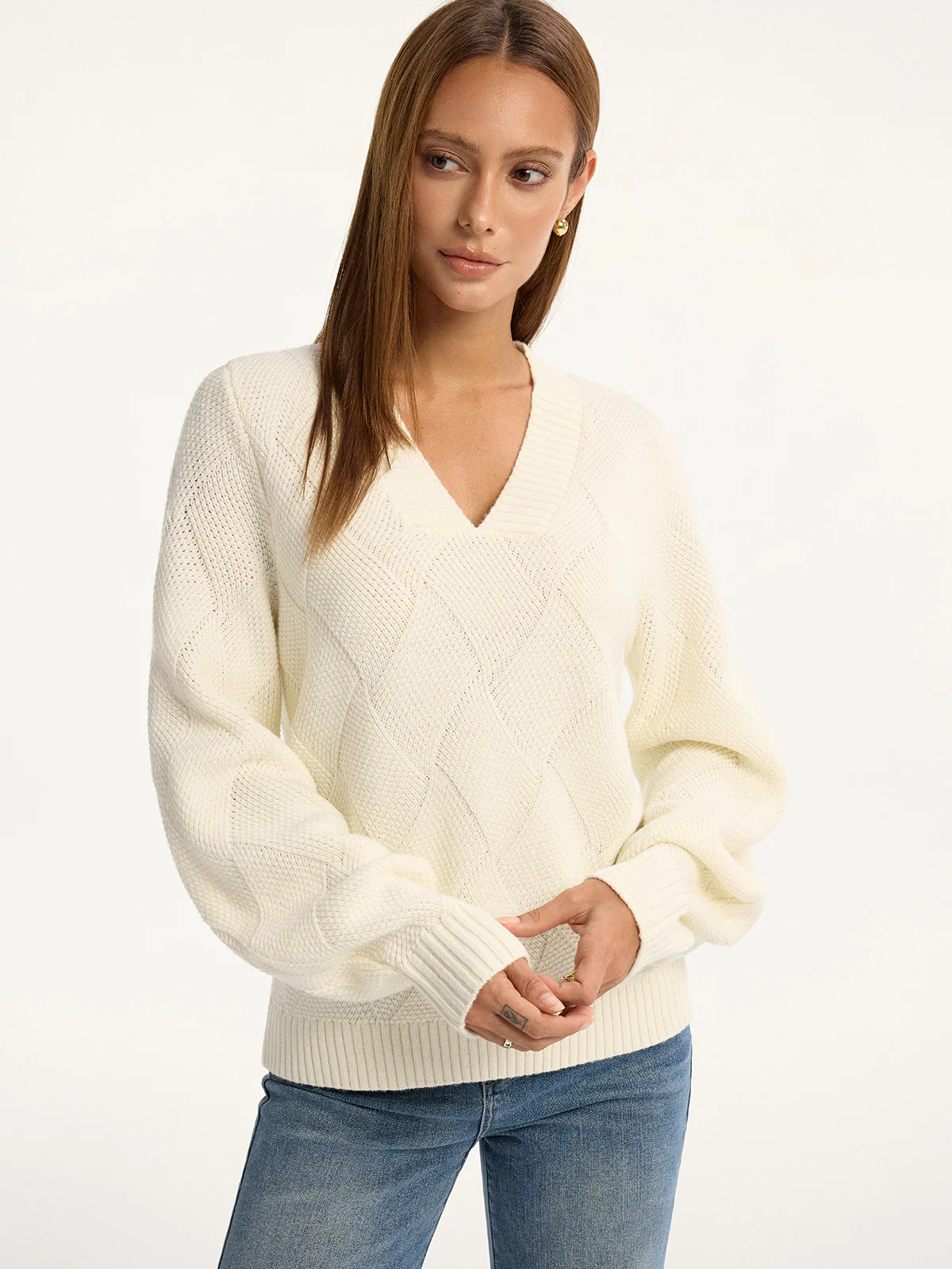 Wool-Blend Argyle Textured V-Neck Sweater - Image 5