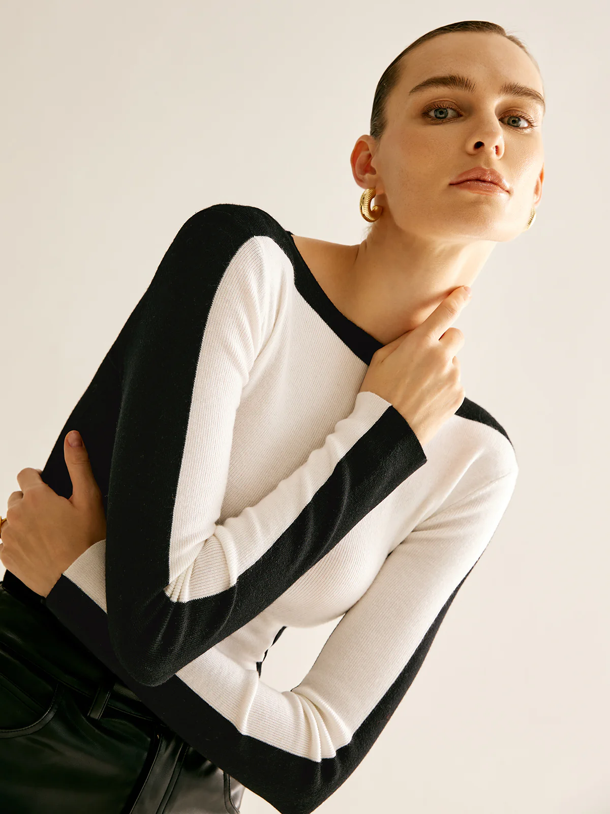 Wool-Blend Color Block Slim Sweater - Image 5
