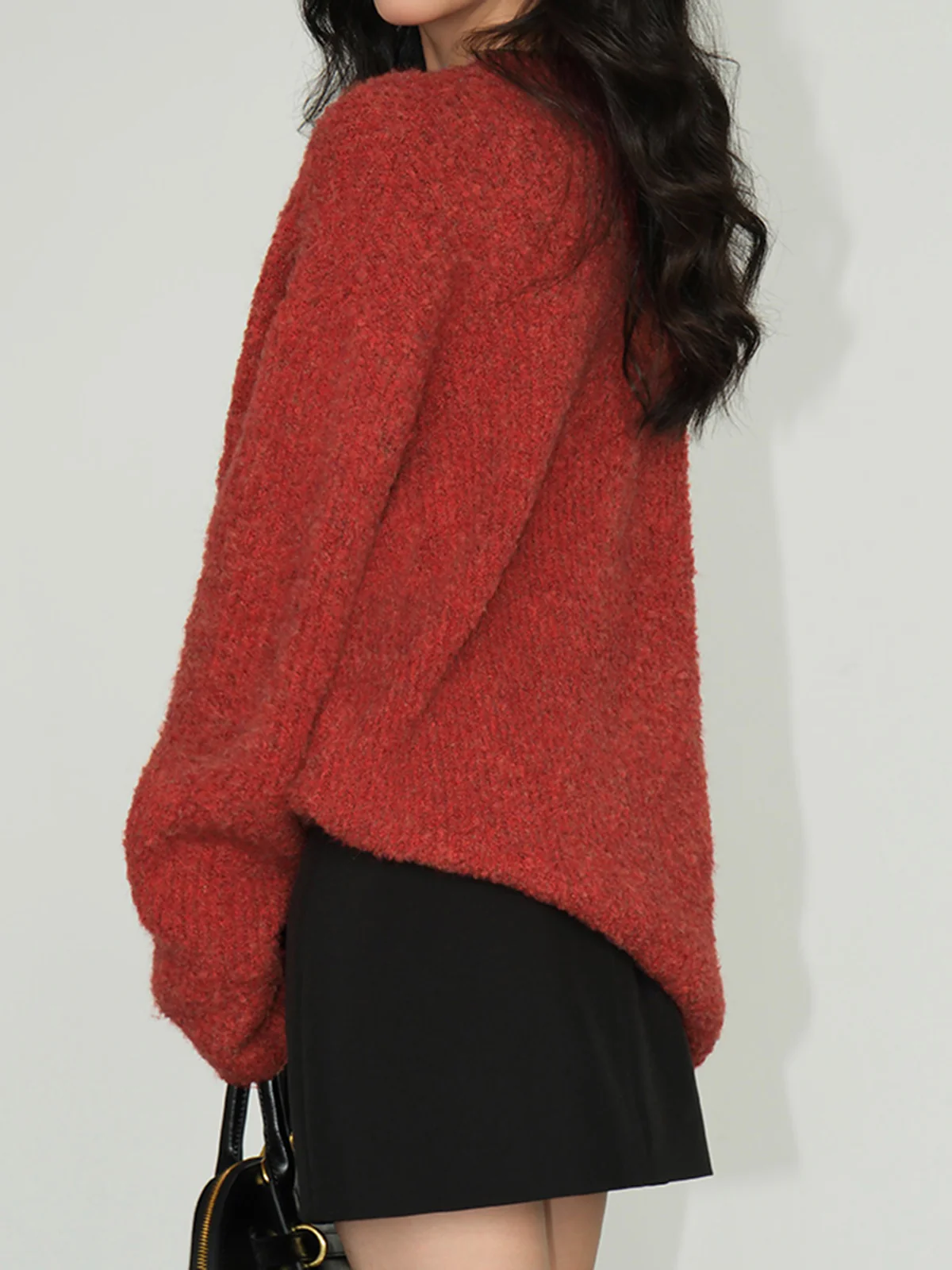 Wool-Blend Elegant Ribbed Sweater - Image 9