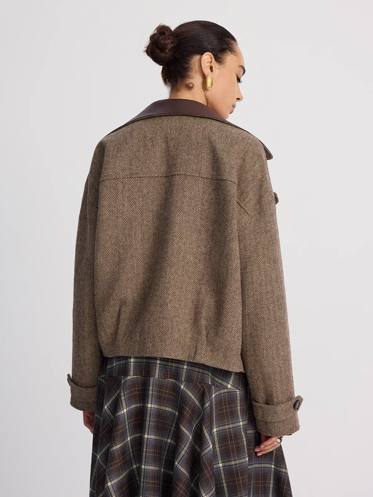 Wool-Blend Herringbone Jacket with Leather Collar - Image 6