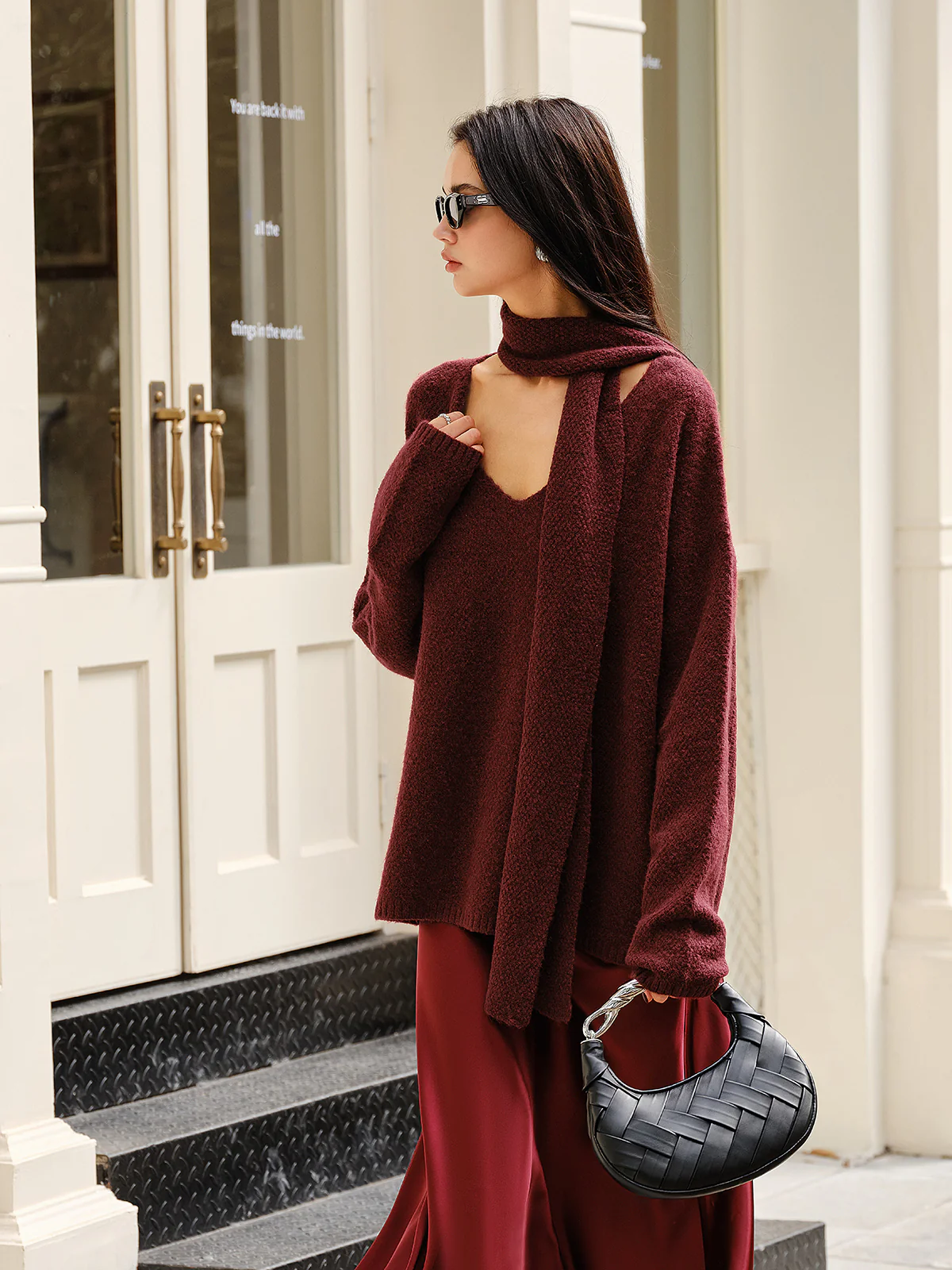 Wool-Blend Loose Sweater With Matching Scarf - Image 6
